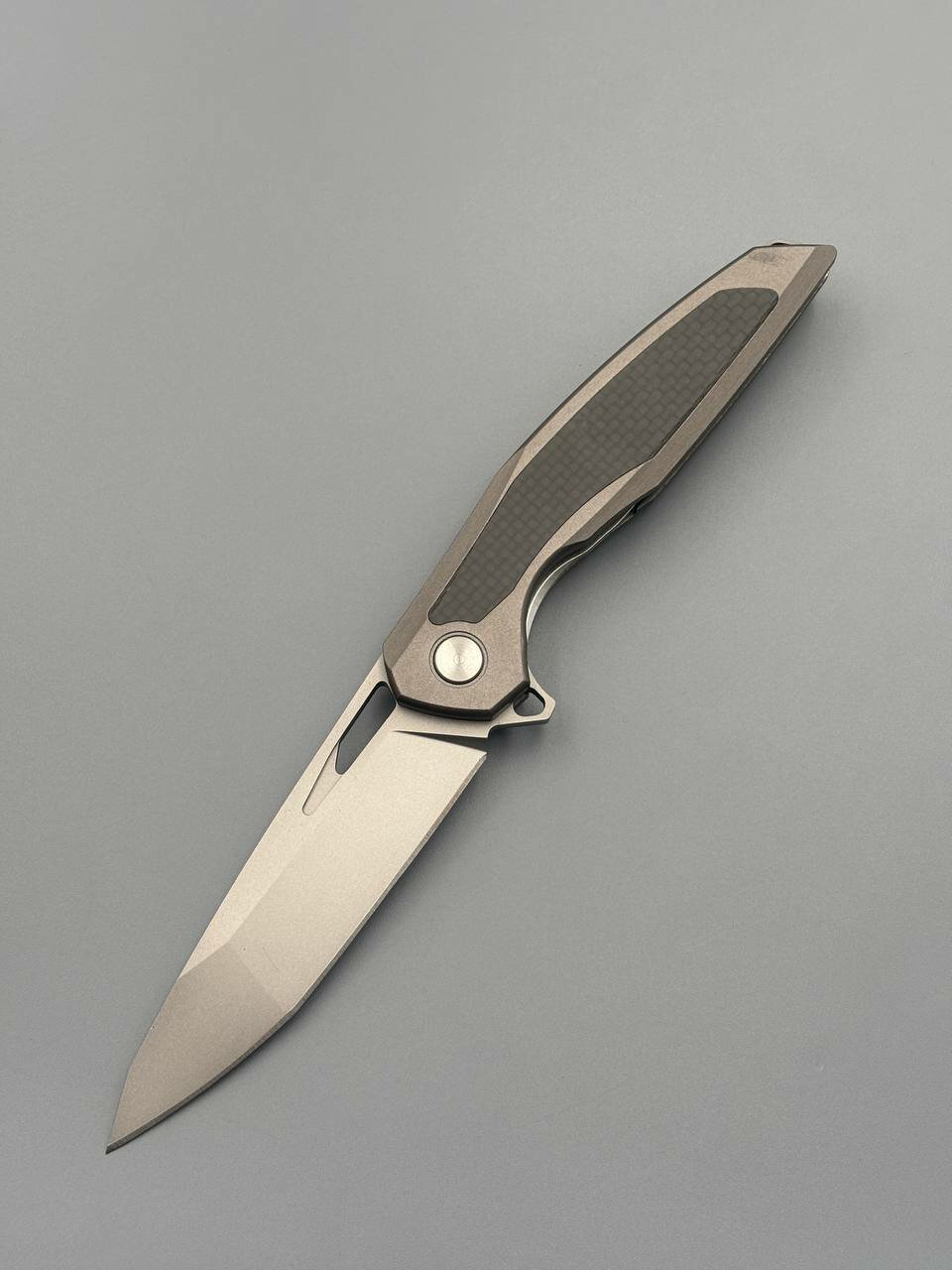 Складной нож D2 карбон