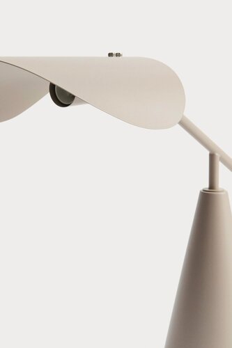 Изображение товара Металлическая настольная лампа H&M Цвет Светло-бежевый Длина: 65,5 см. Абажур: 23,0 см