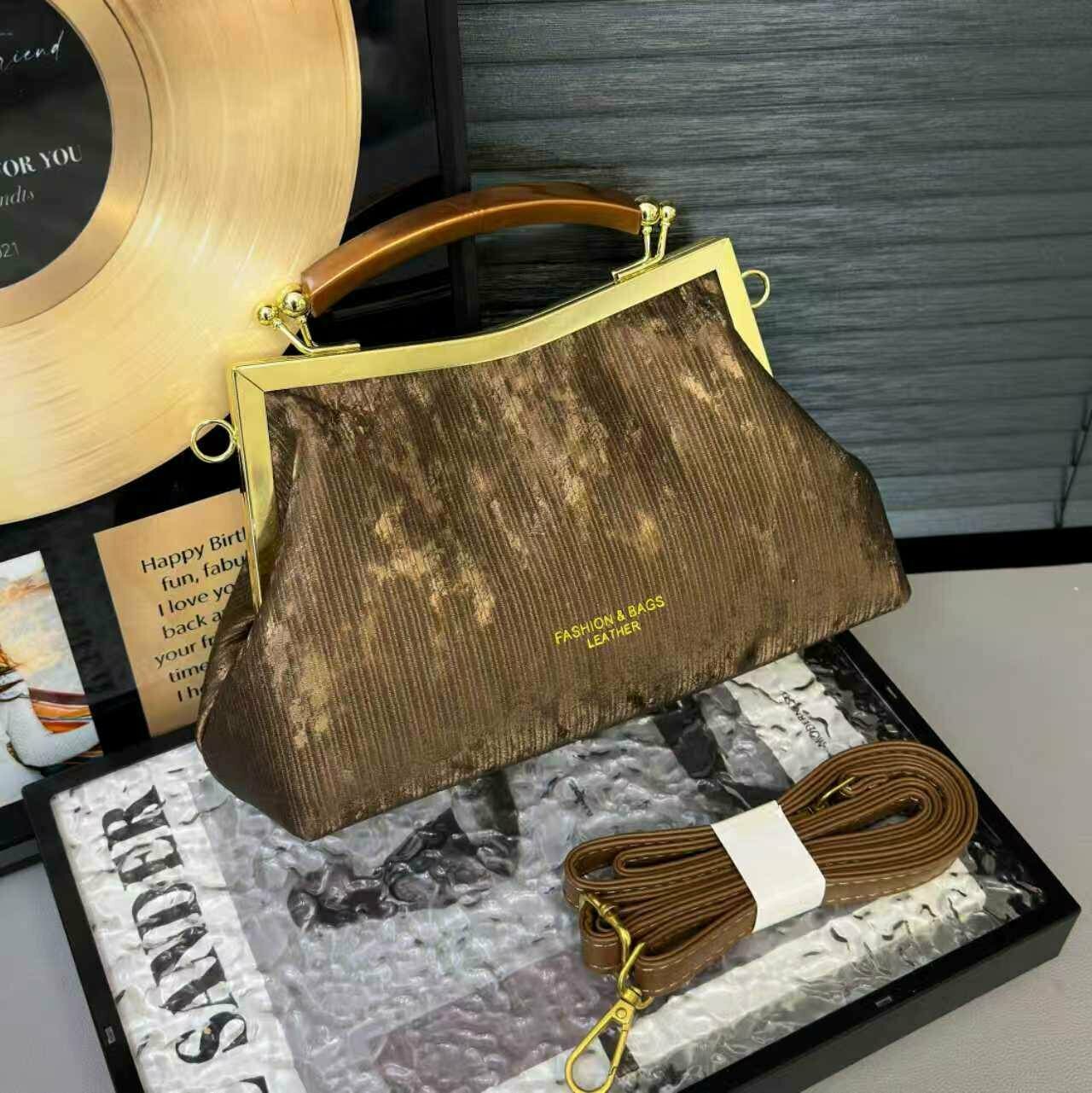 Джиббитсы для сумки клатч