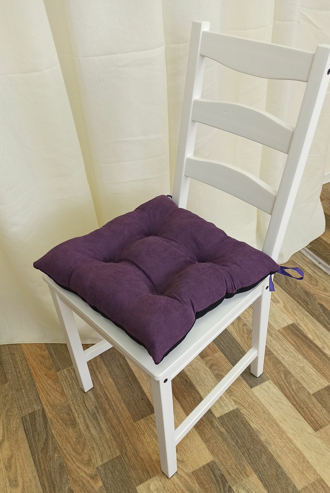 Кружева Подушка на стул двухсторонняя с завязками Канвас 35х35 см фиолетовый черный