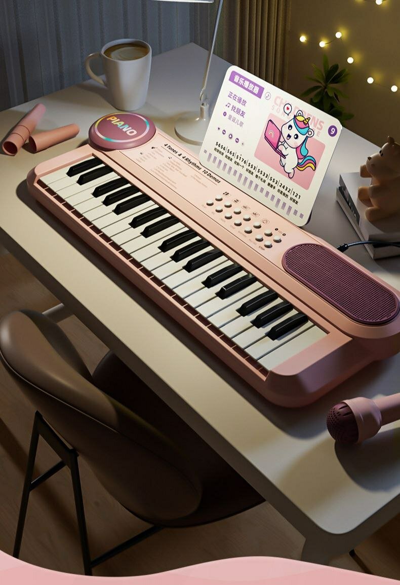 Пианино детское Mites 37 клавиш с тонами и встроенными мелодиями с микрофоном, розовый цвет