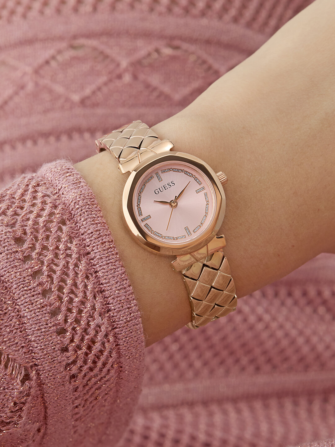 Наручные часы GUESS 