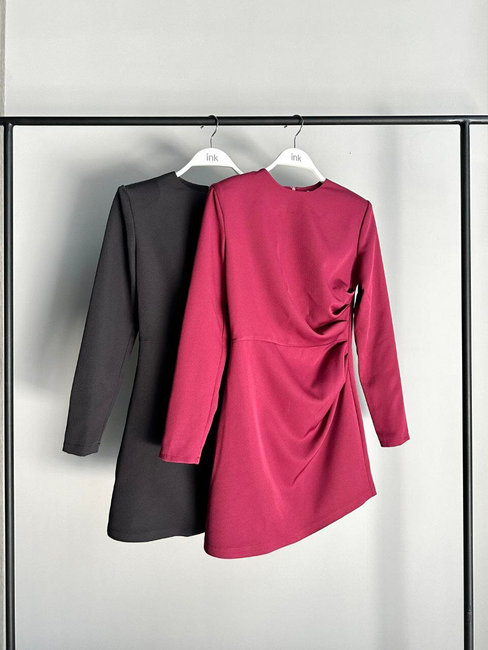 Платье INK Чёрный. бордовый, размер M, черный — фото 1