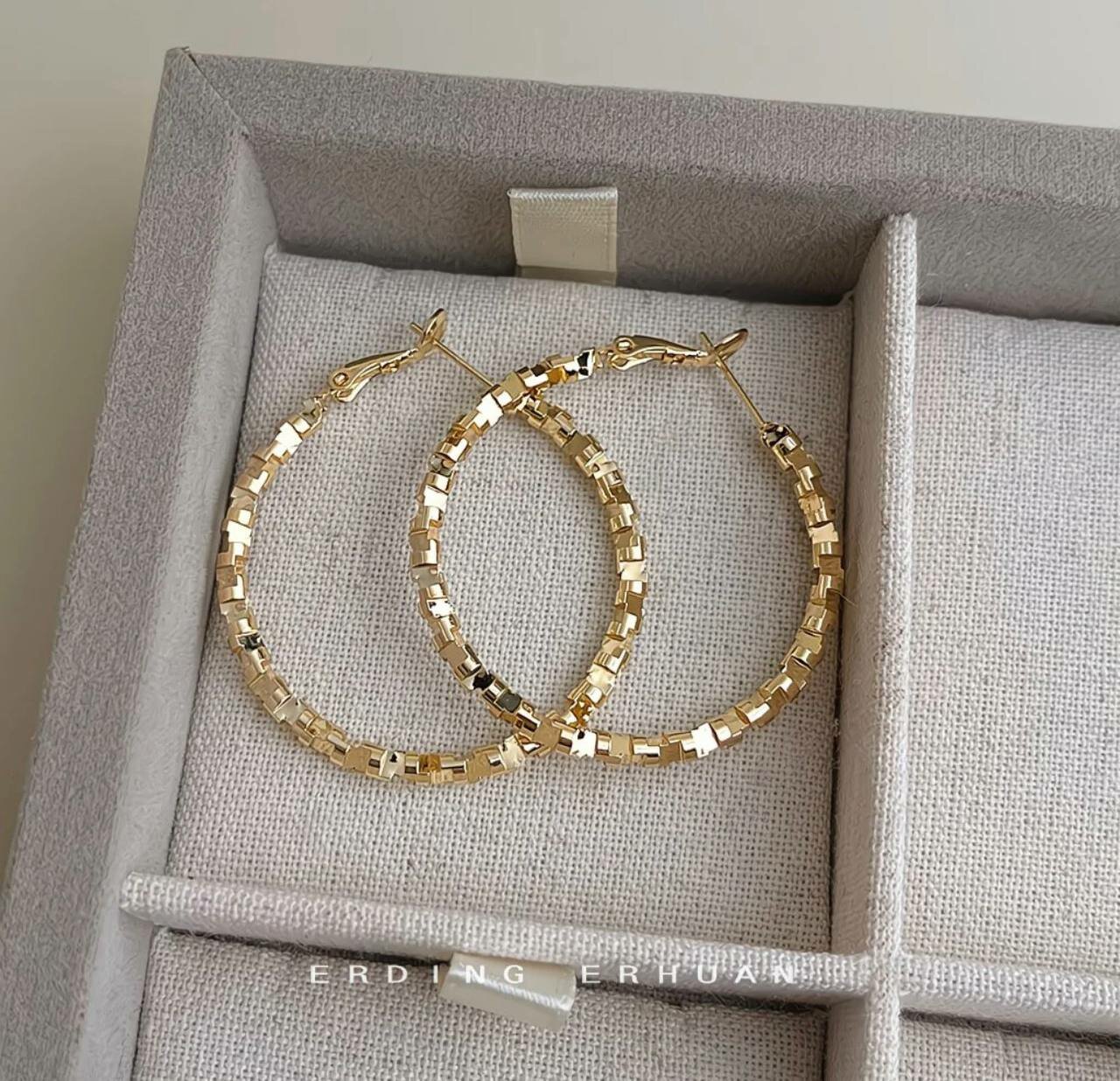 Серьги, размер 4 мм, золотистый — фото 1