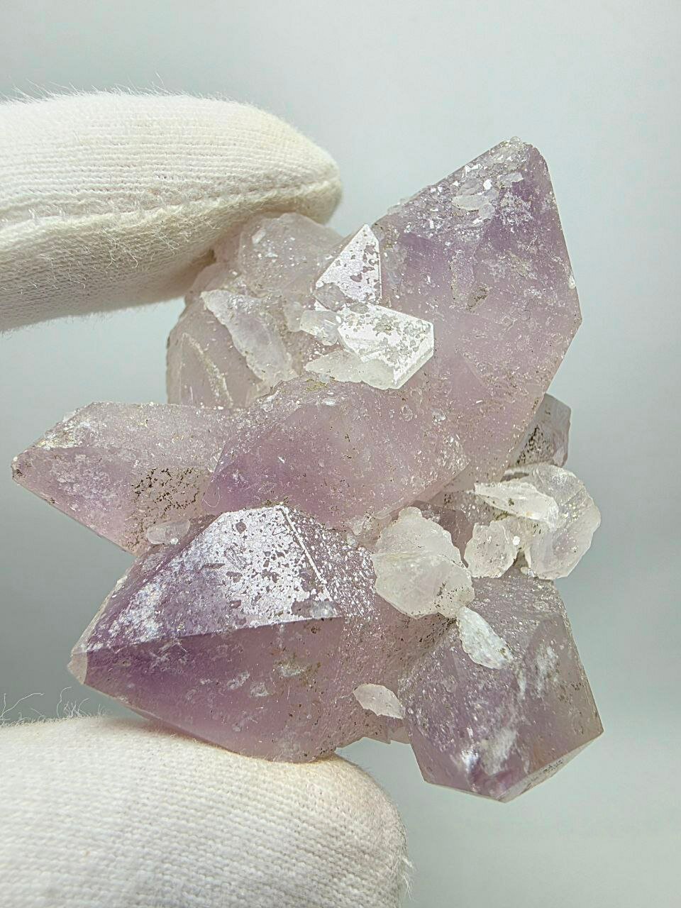 Друза кварца (аметистового) 45 мм, 16 г. — фото 1