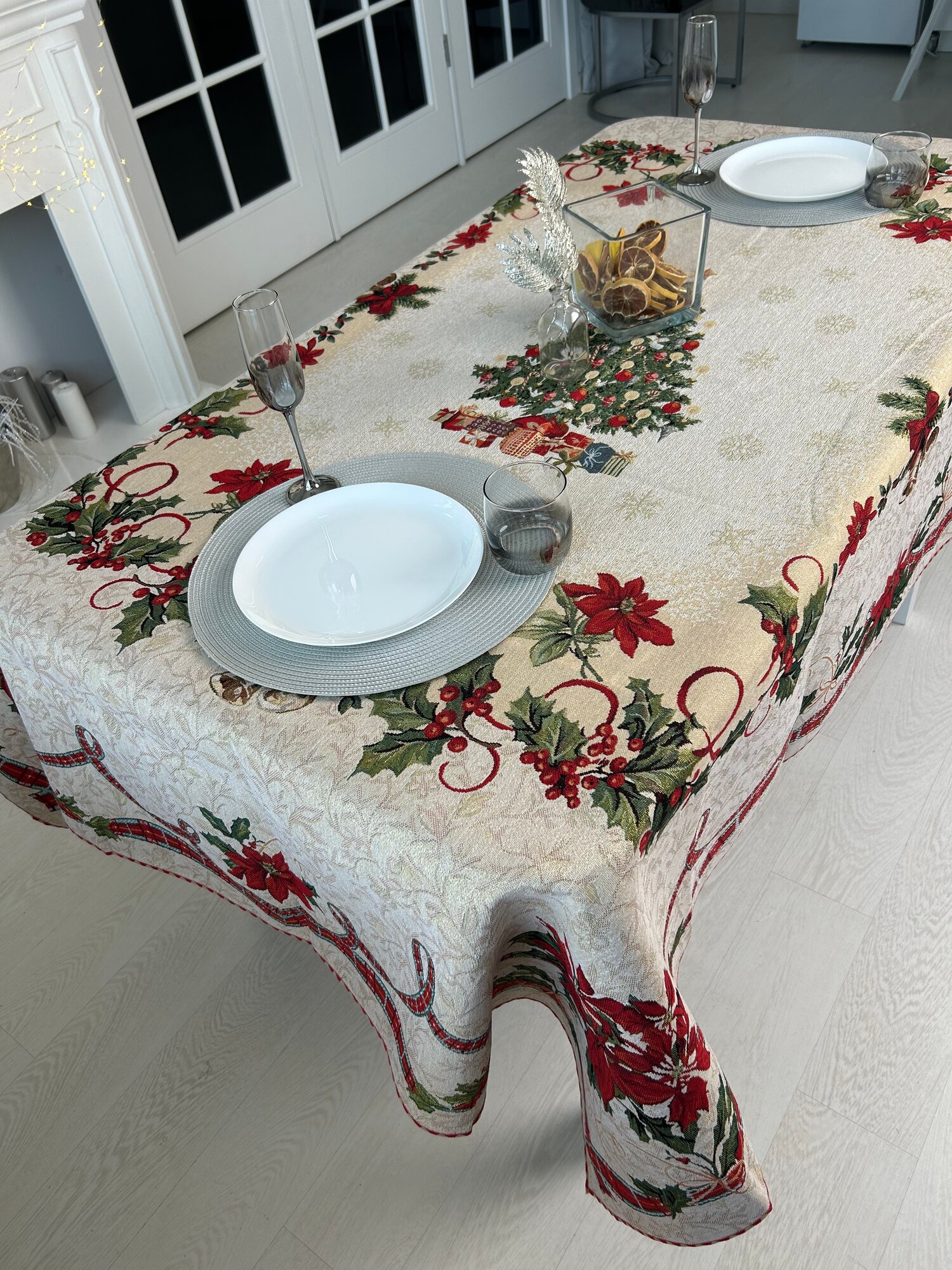 Скатерть гобелен гобеленовая размер 150 на 220 на стол новогодняя
