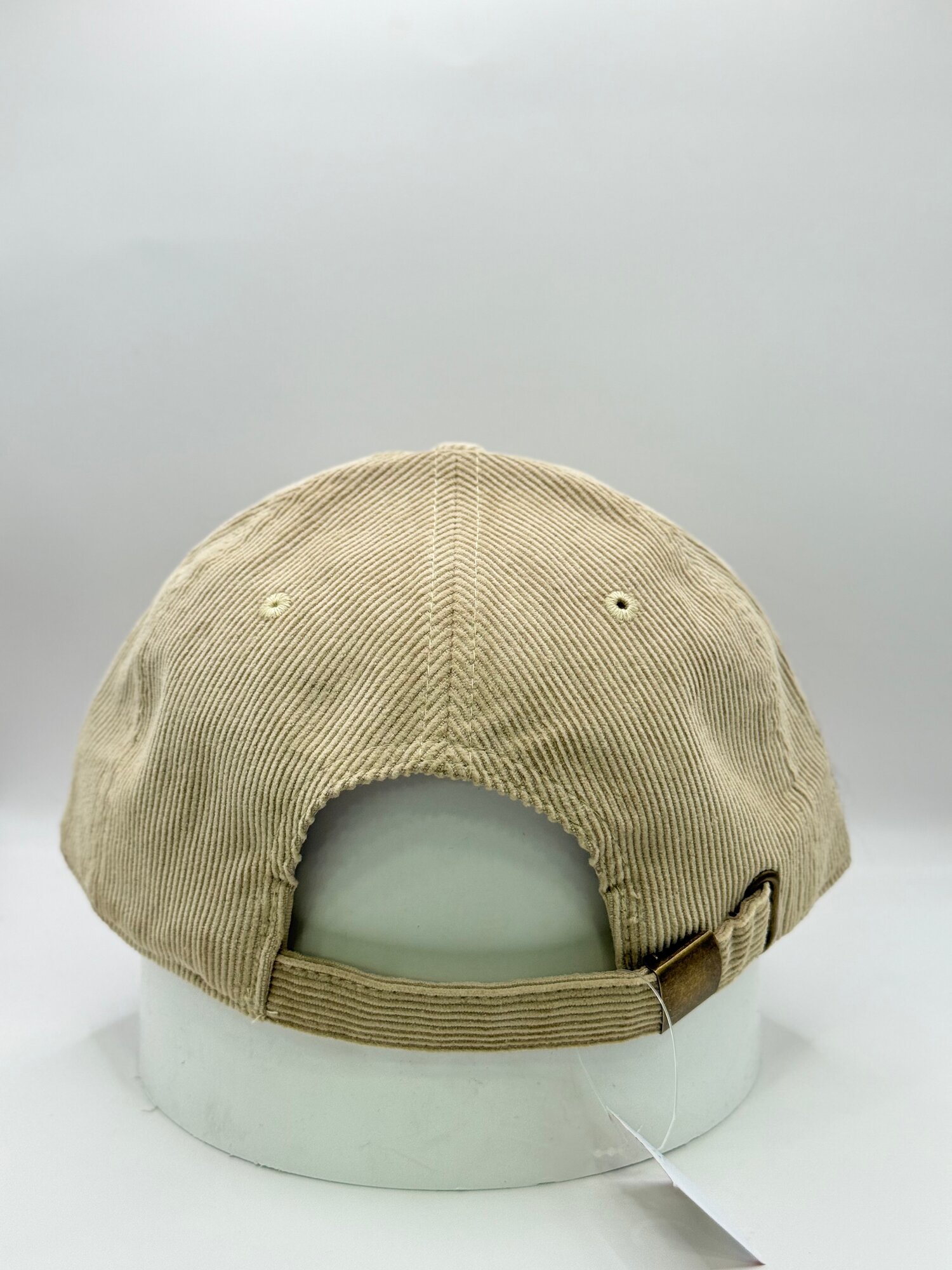 Кепка Miu Miu кепка однотонная для женщин, размер 58 ( универсальный ), 00031 бежевый — фото 1