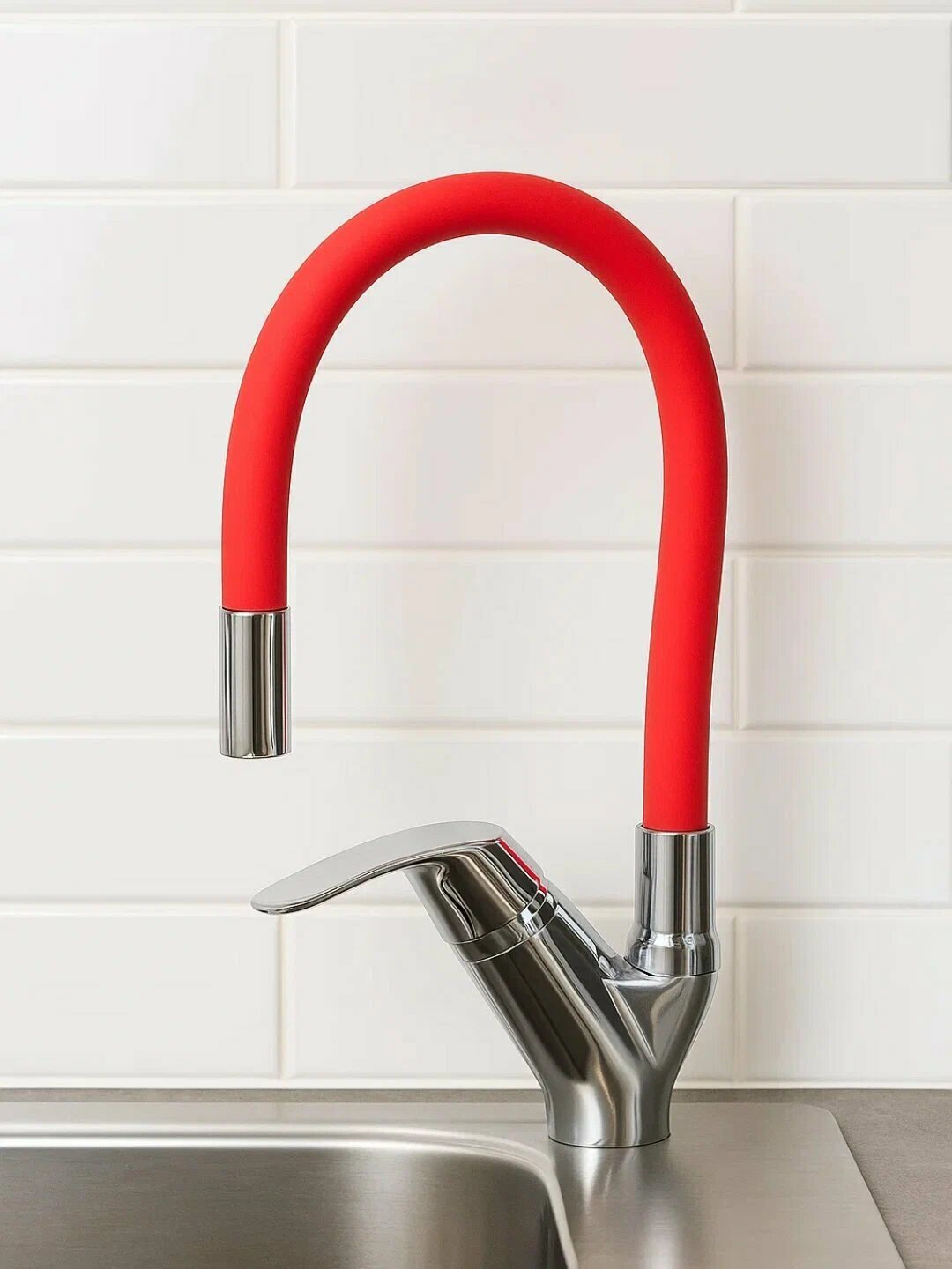 Смеситель для ванной с гибким изливом