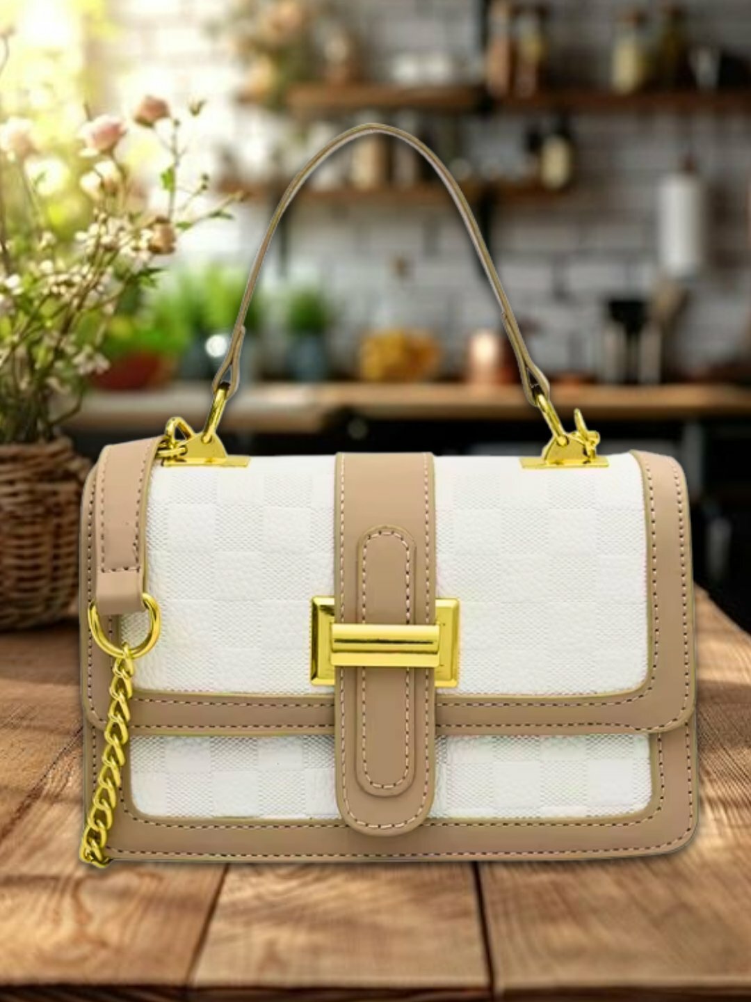 Сумка  Cream Gold ChainBag, бежевый