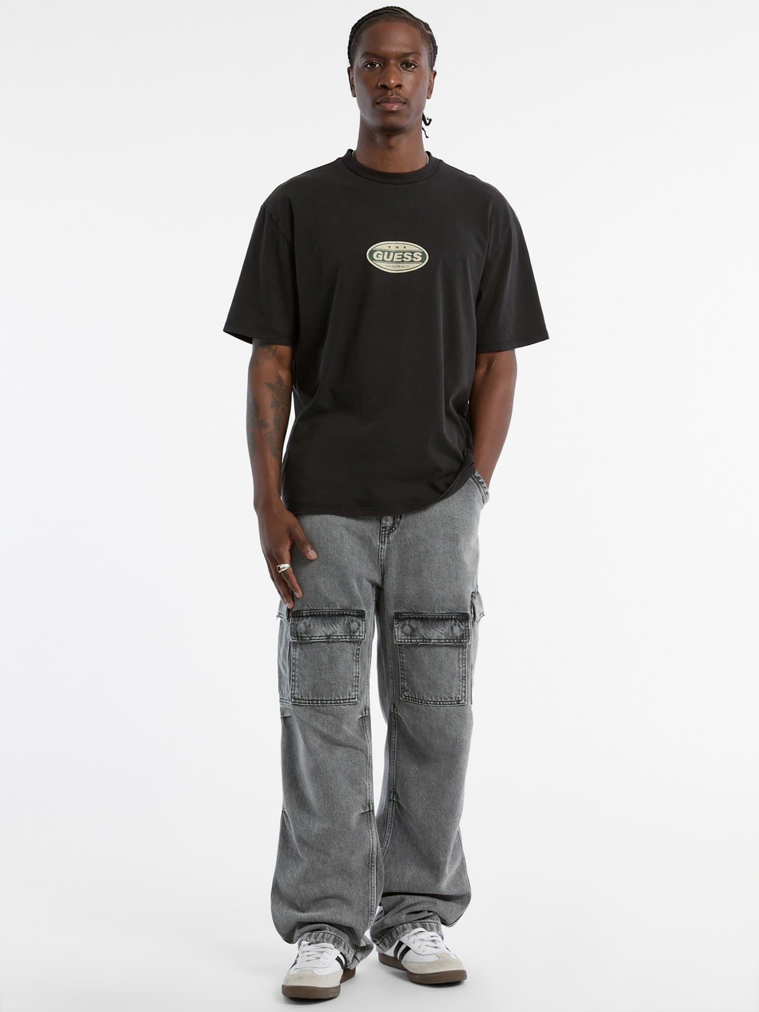 Футболка GUESS, размер S, черный — фото 1