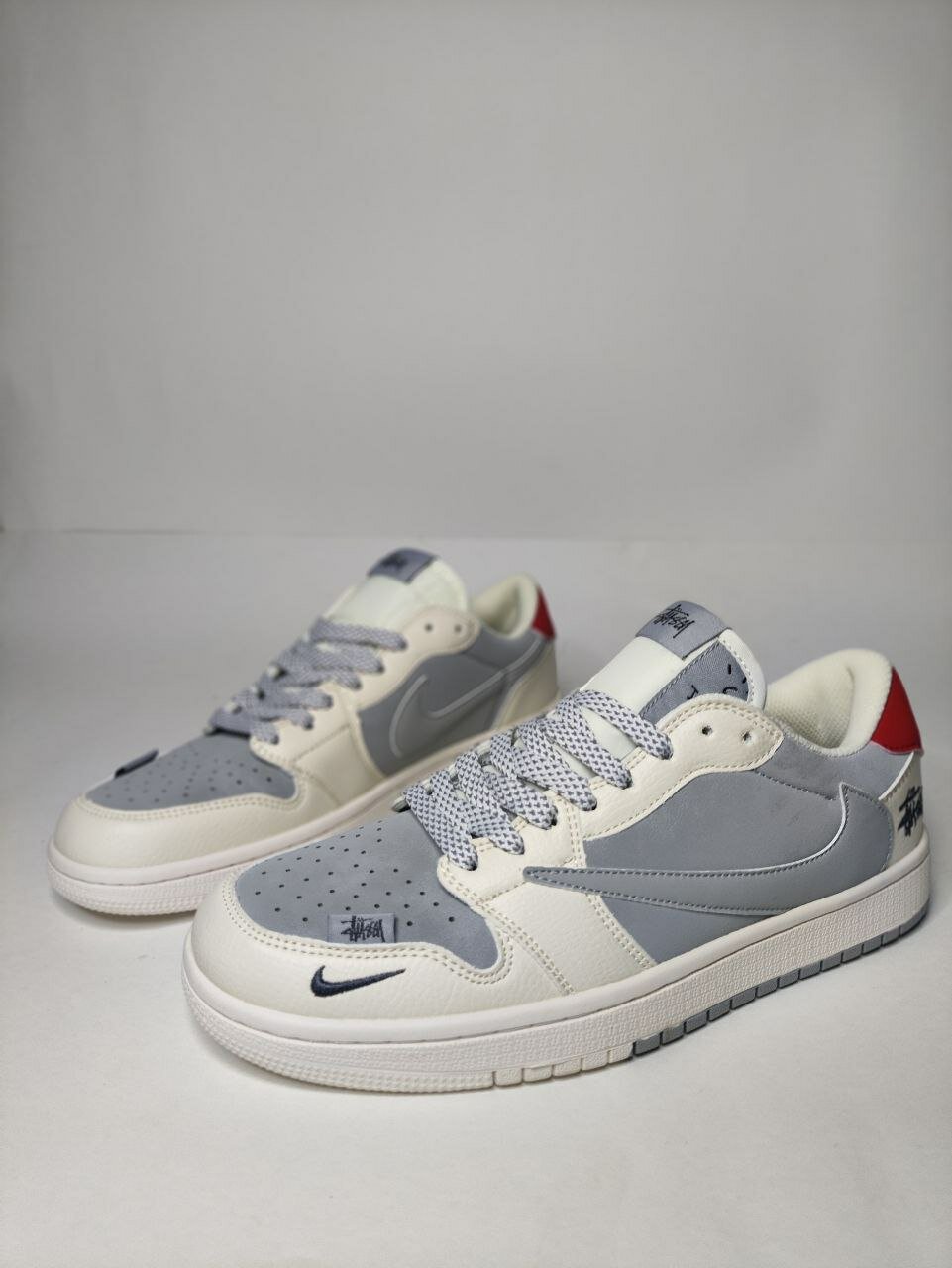 Кроссовки nike travis scott