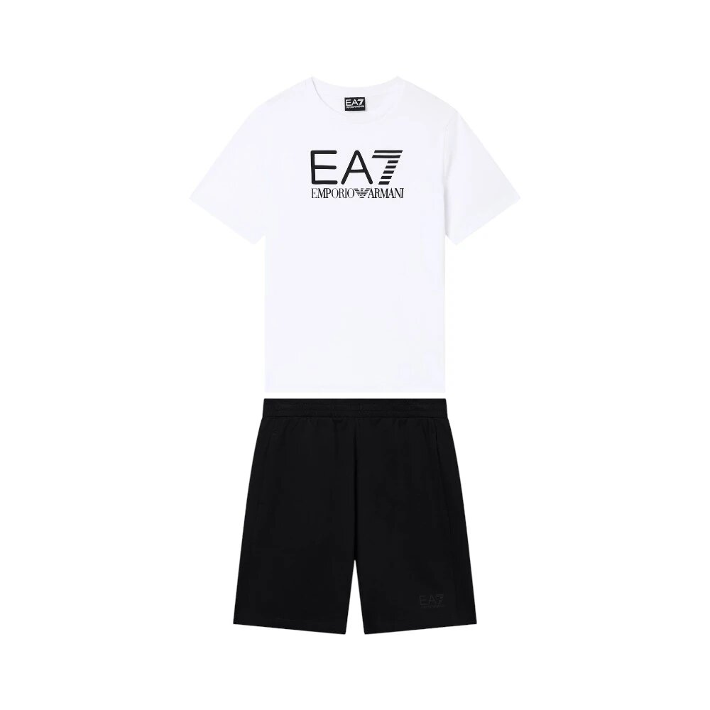 Костюм спортивный