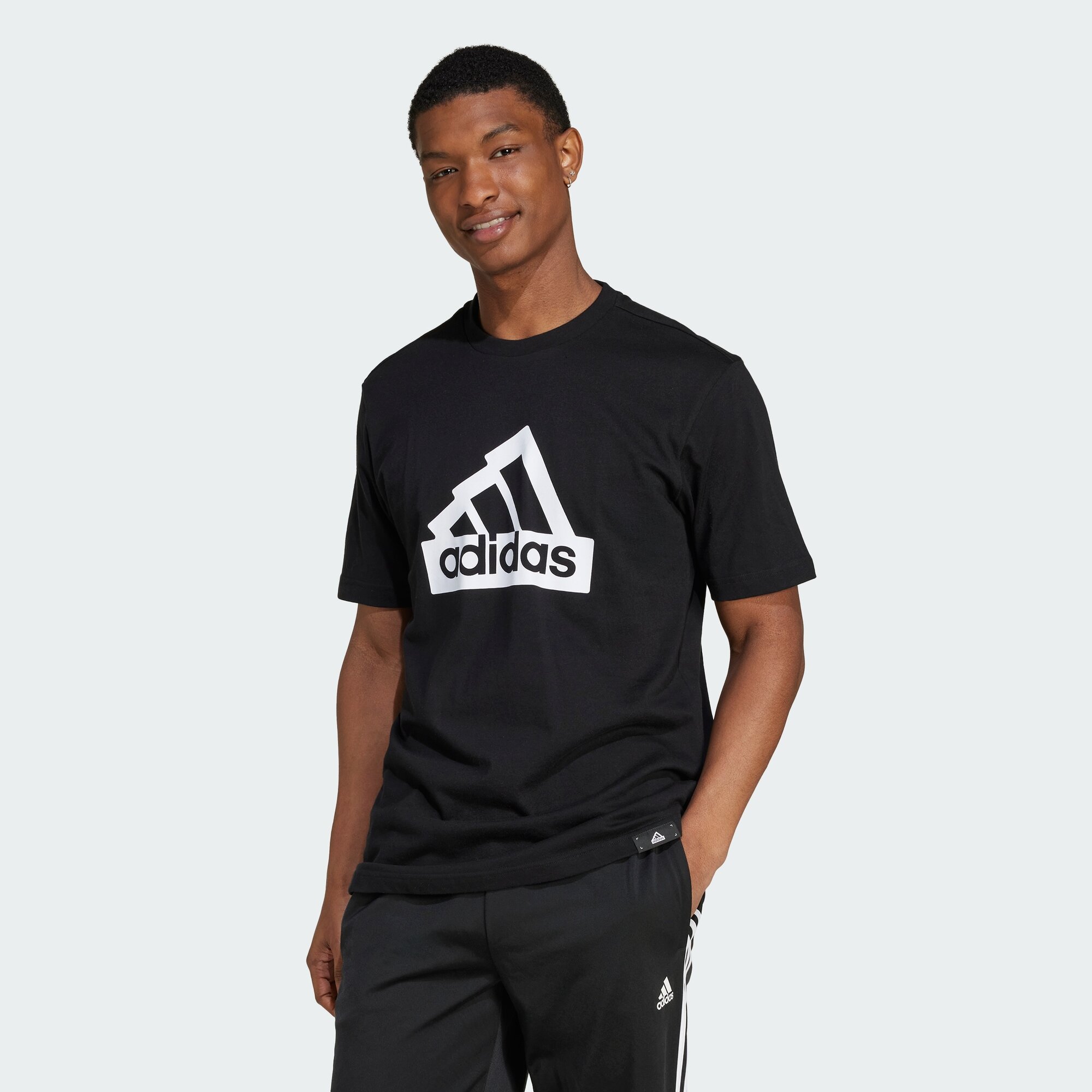 Футболка adidas Modern Essentials