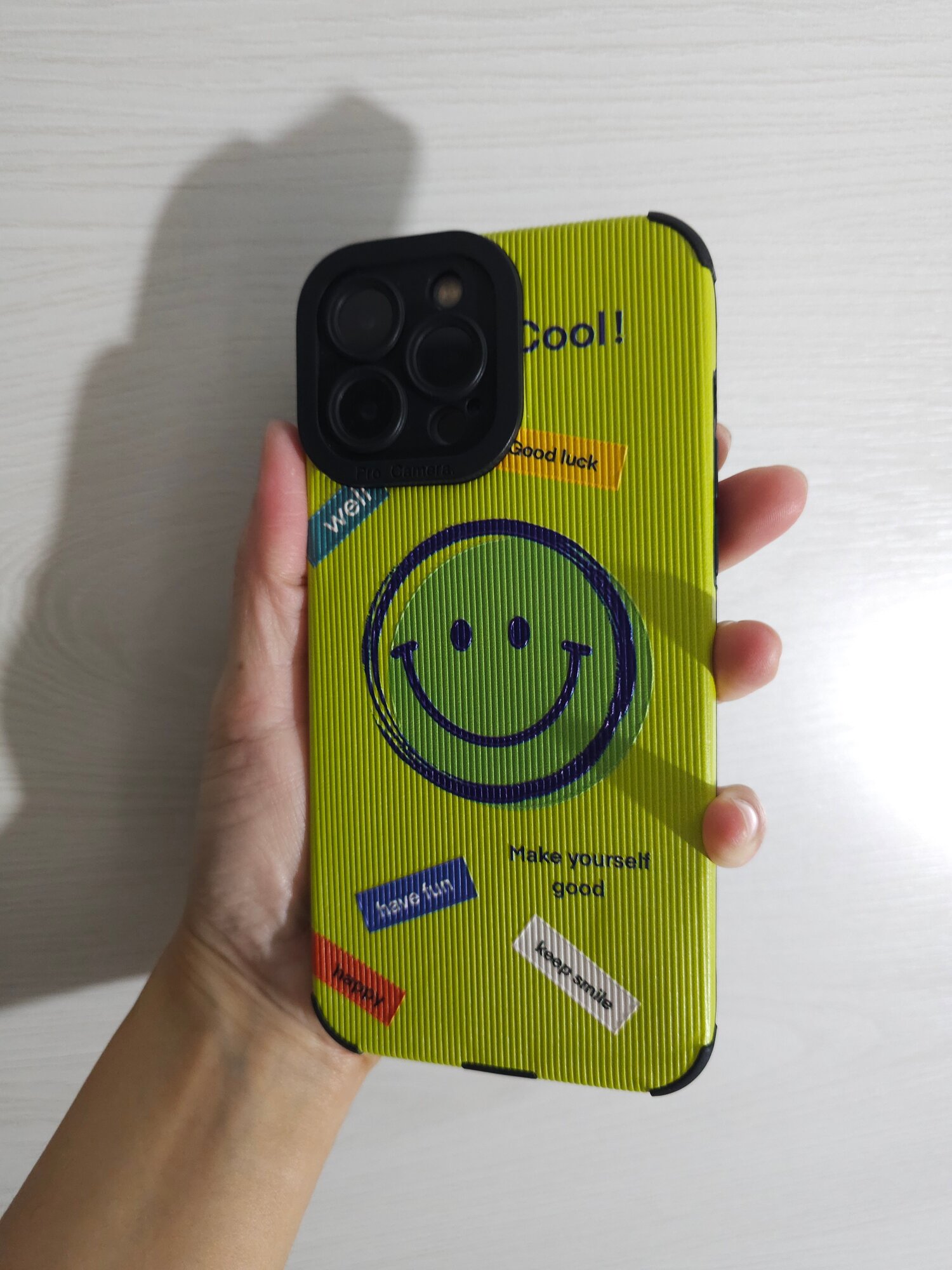 Чехол на iPhone 13 Pro Max "Soft Touch", силикон, матовый, ударопрочный, салатовый смайл