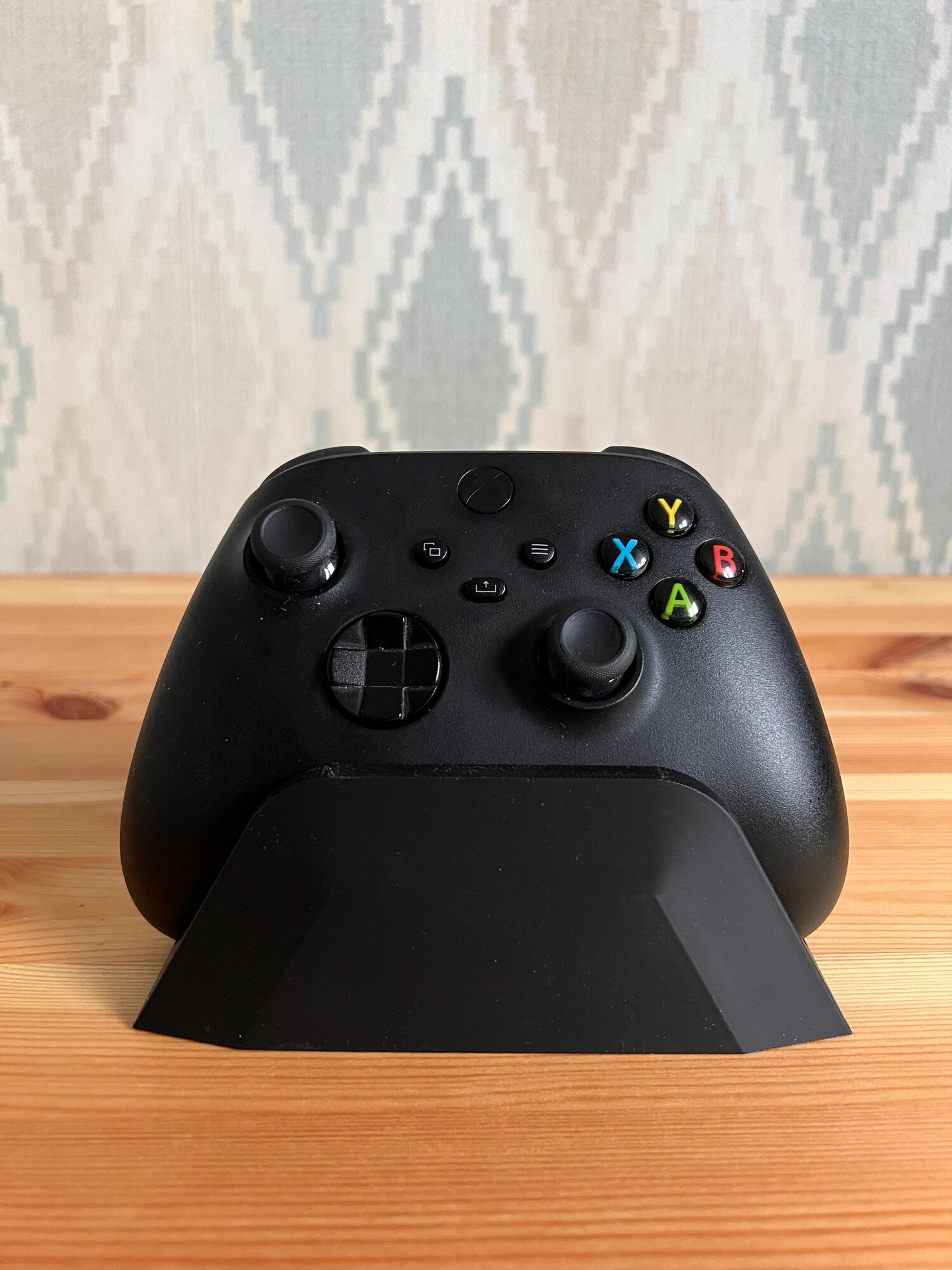 Подставка для геймпада, для Xbox Series X, S, One, X, чёрная матовая, пластик — фото 1