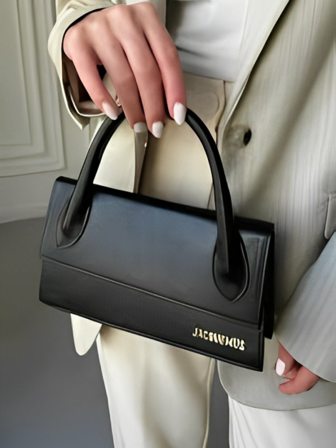 Сумка  Jacquemus Mini Buckle 2025, фактура гладкая, черный
