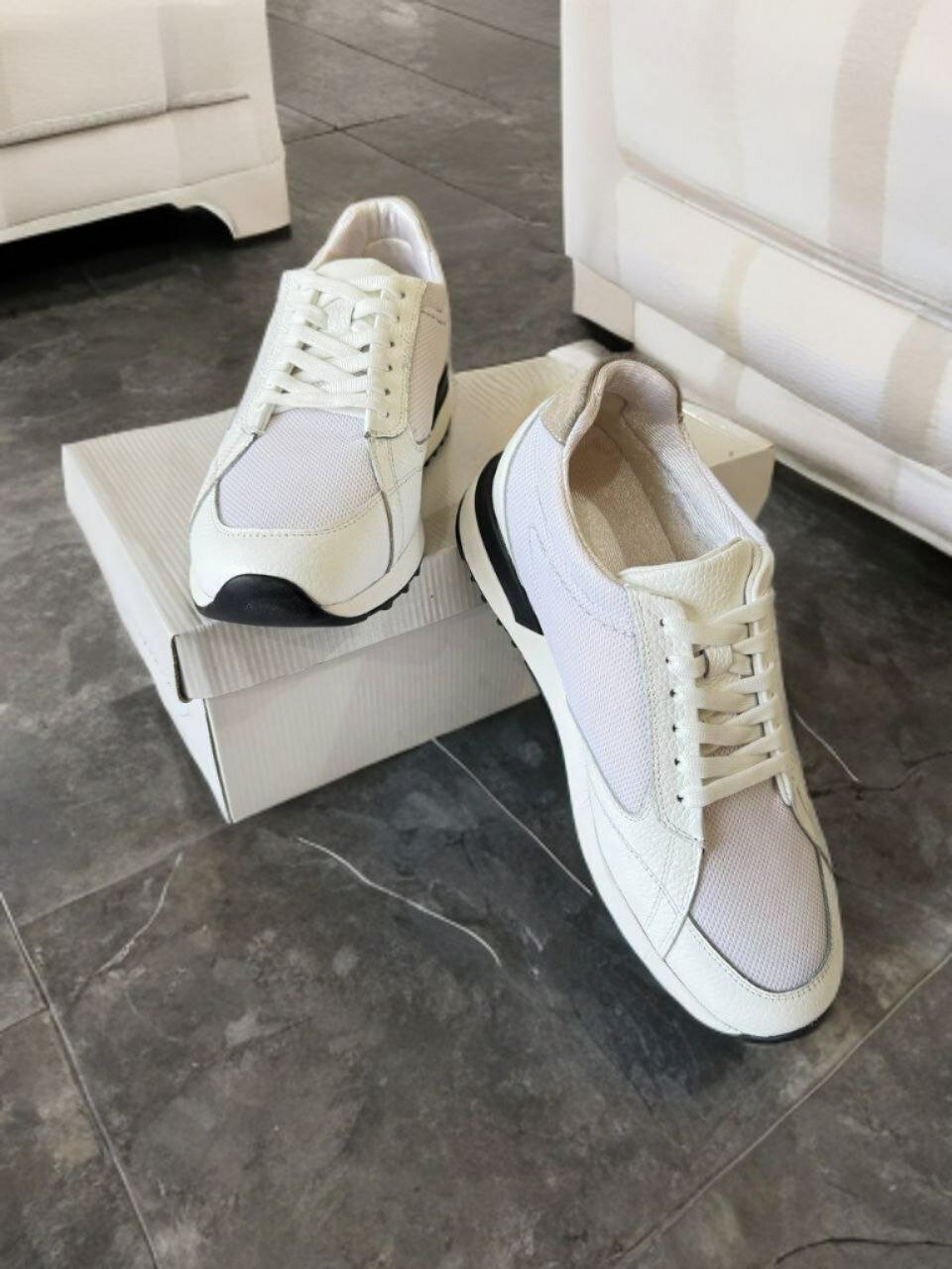 Кроссовки  Boost, размер 42, белый/черный