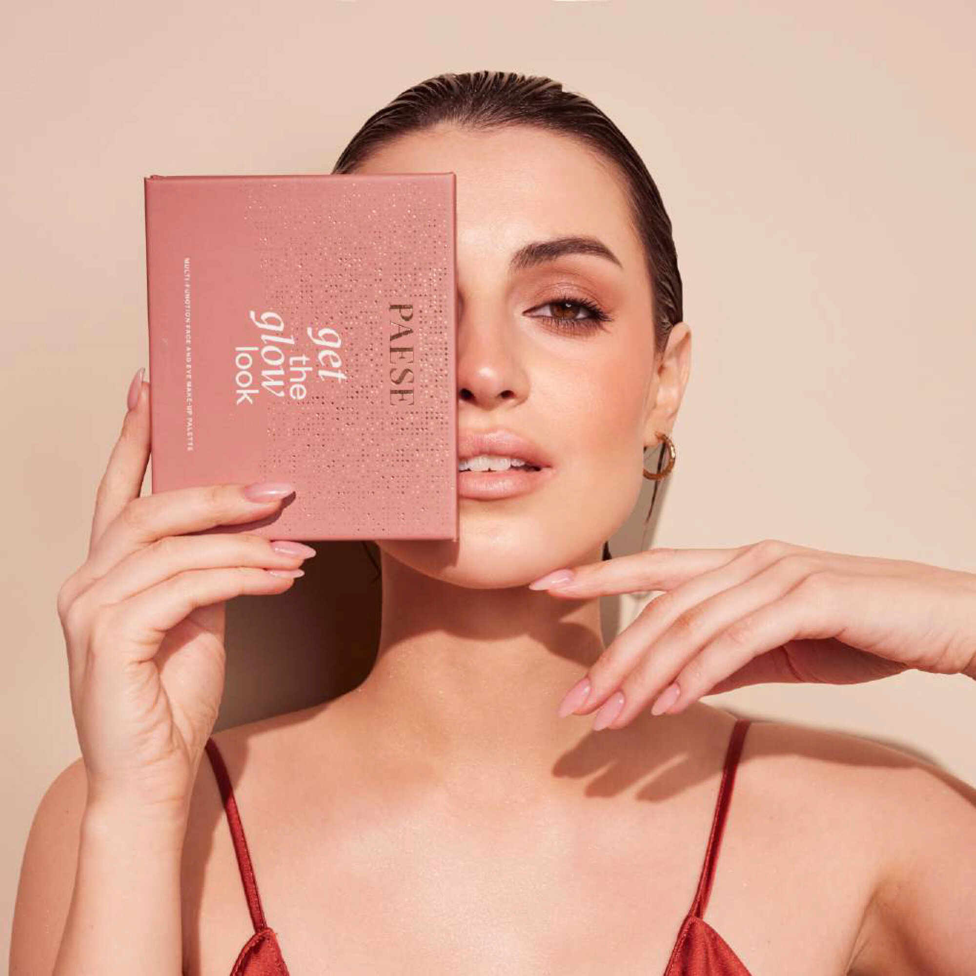 PAESE GET THE GLOW LOOK — многофункциональная палетка для лица и глаз