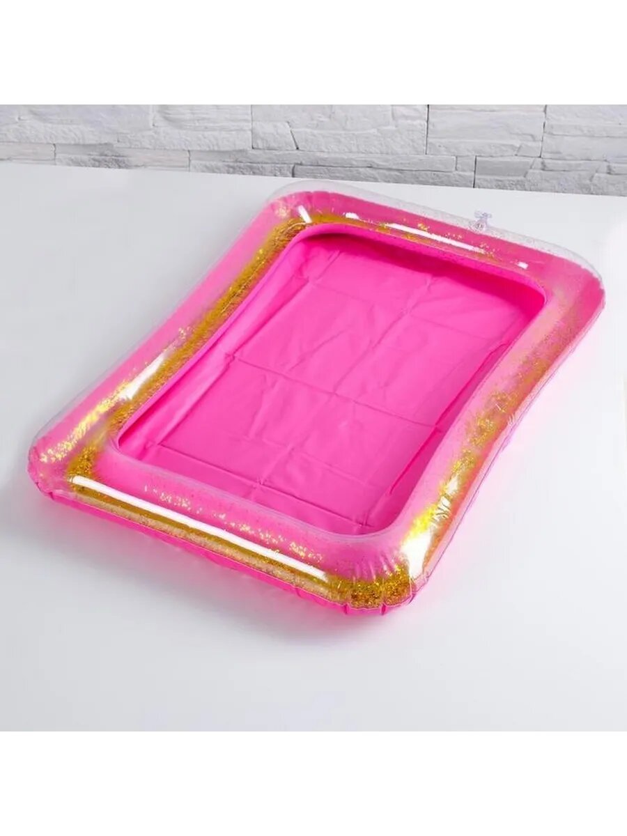 Яркая надувная песочница для активных игр