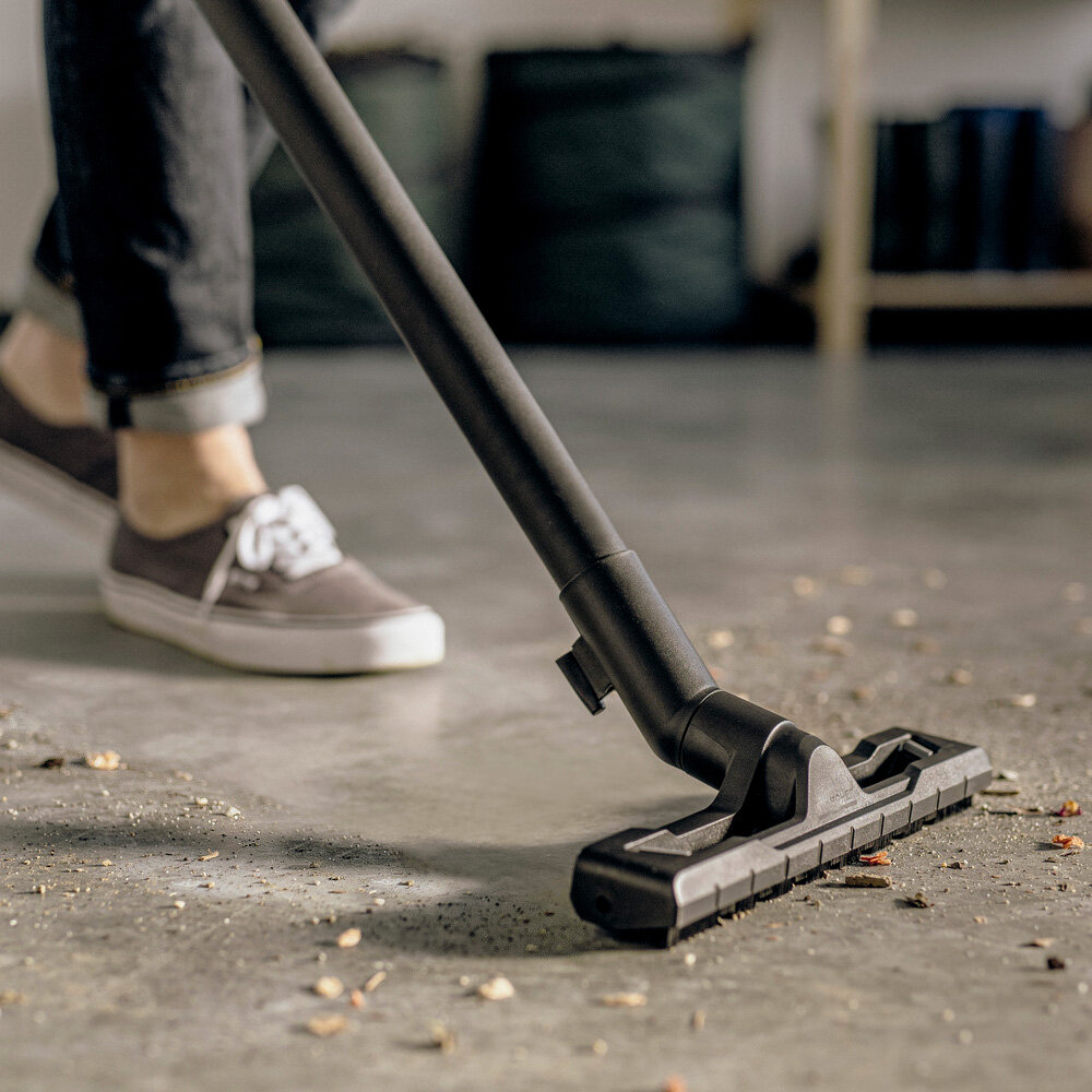 Хозяйственный пылесос KARCHER KWD 1 W, сухой, влажный, 1000Вт — фото 1