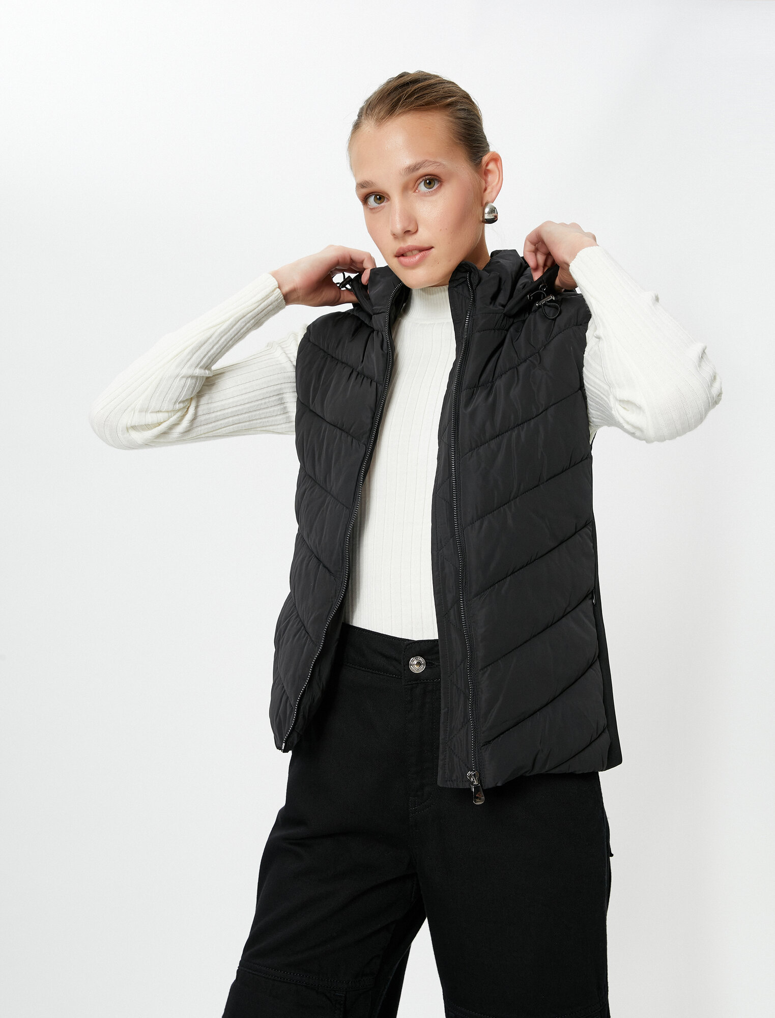 Жилет KOTON размер 36 черный