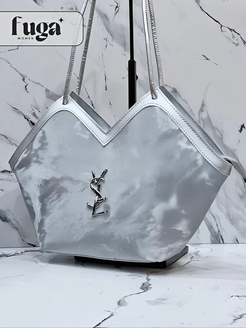 Сумка поясная Louis Vuitton Louis Vuitton, фактура бархатистая, серебряный