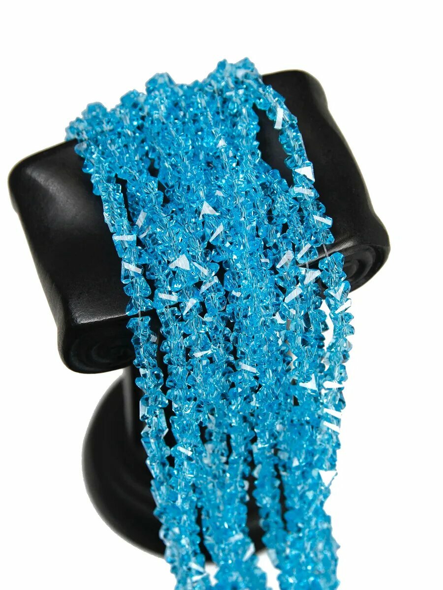 Алмазная грань, стекло, голубой - сердечки 4 мм - 36 см — фото 1