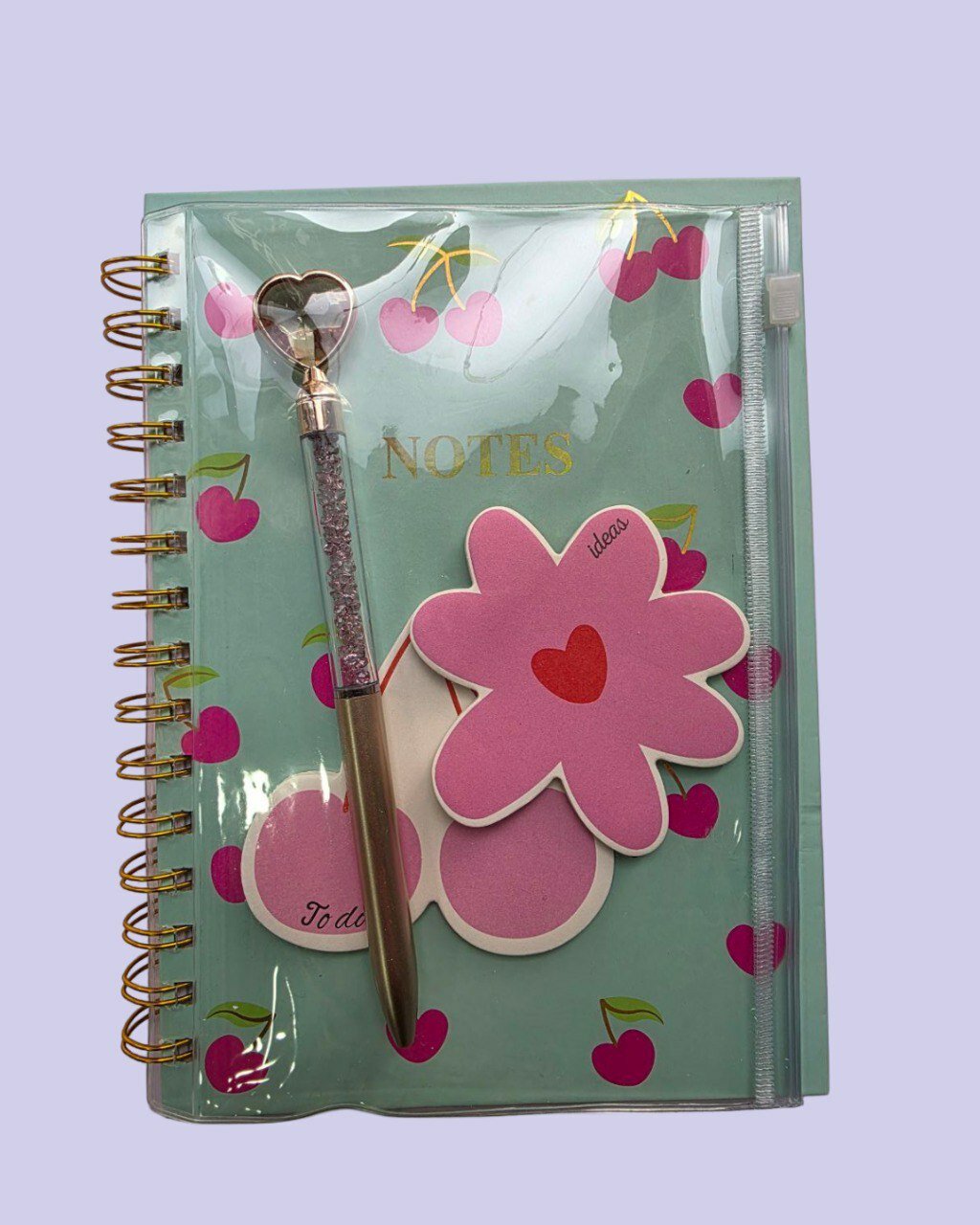 Любимая коллекция девушек. Блокнот "все в одном", ручка, наклейка и пенал.