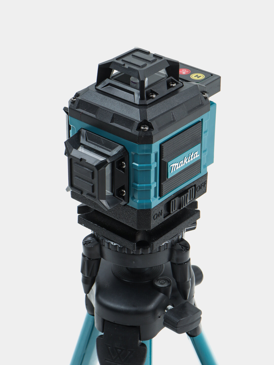 Лазерный уровень Makita 4D 16L, с пультом ДУ, зеленым лучом, 20м, точность 0,2мм