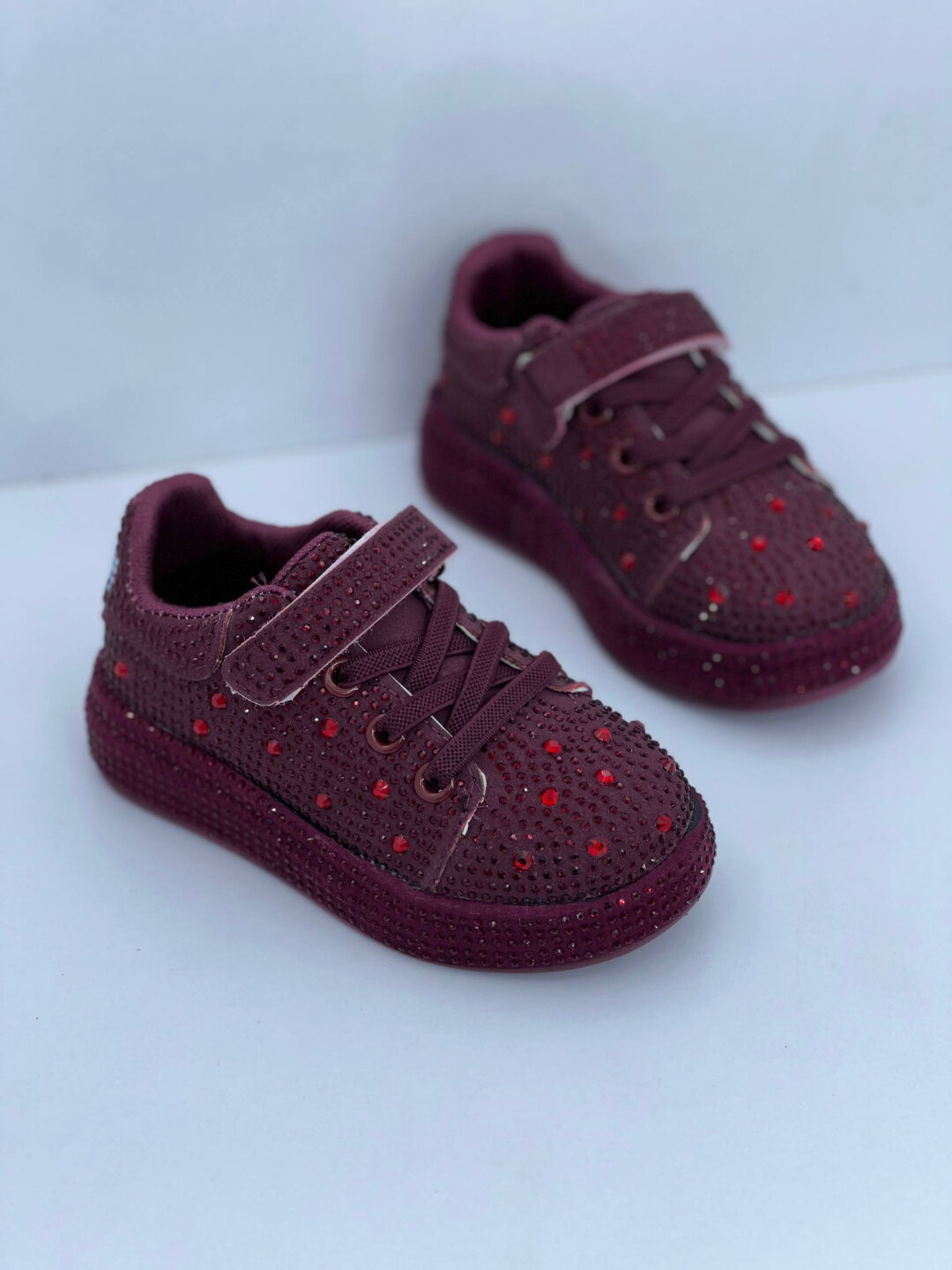 Для детей — ежедневник с камешками.