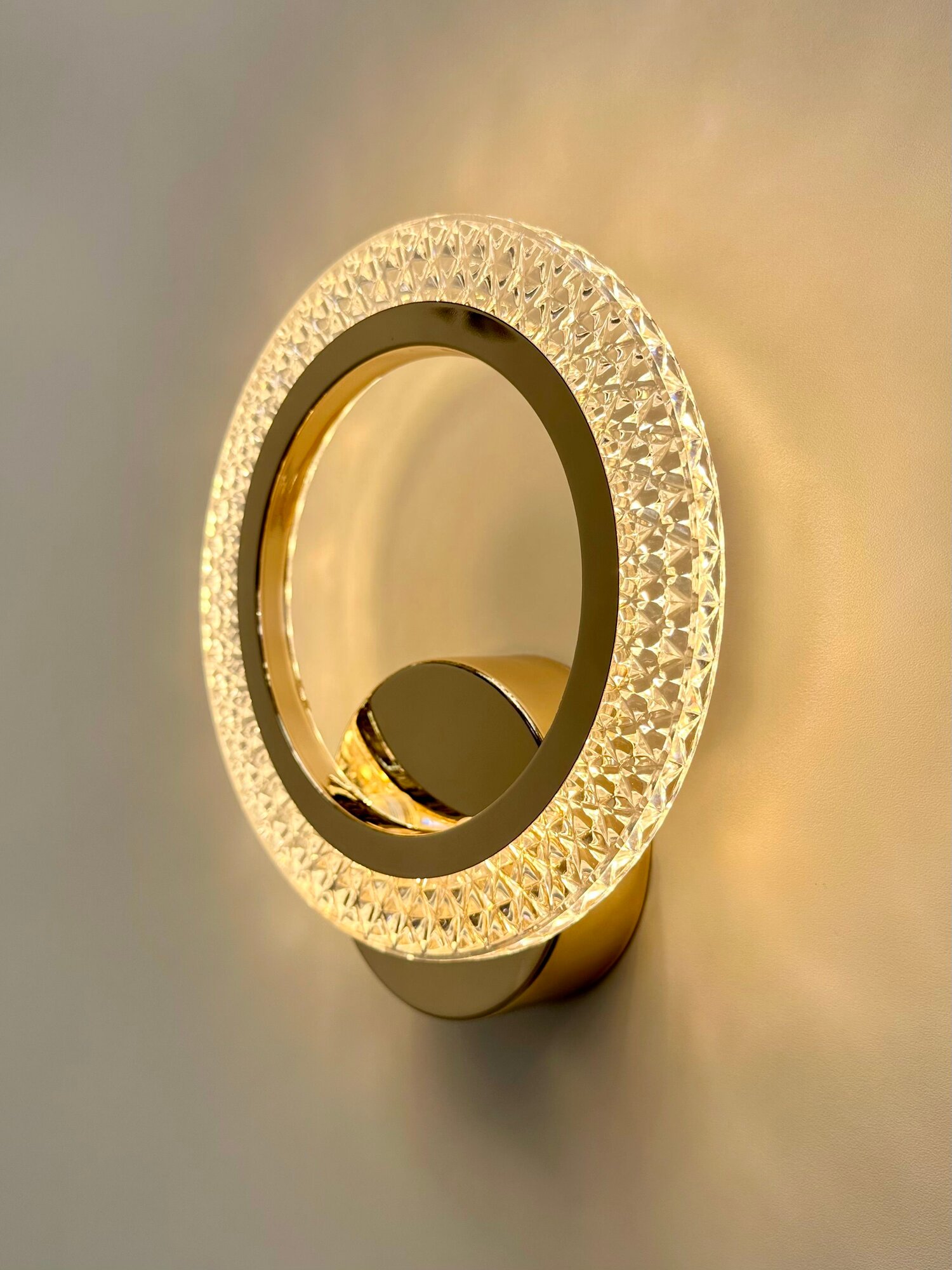 Свет Столицы Бра настенная светодиодная золотая 14 Вт