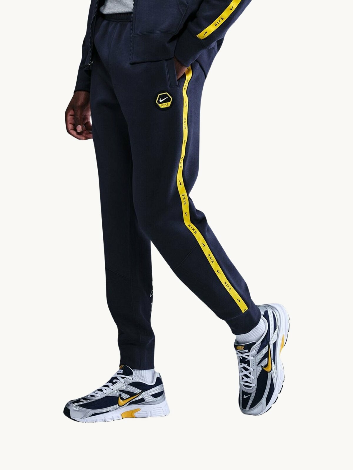 Брюки спортивные NIKE Nsw Cs Jogger Flc Bb