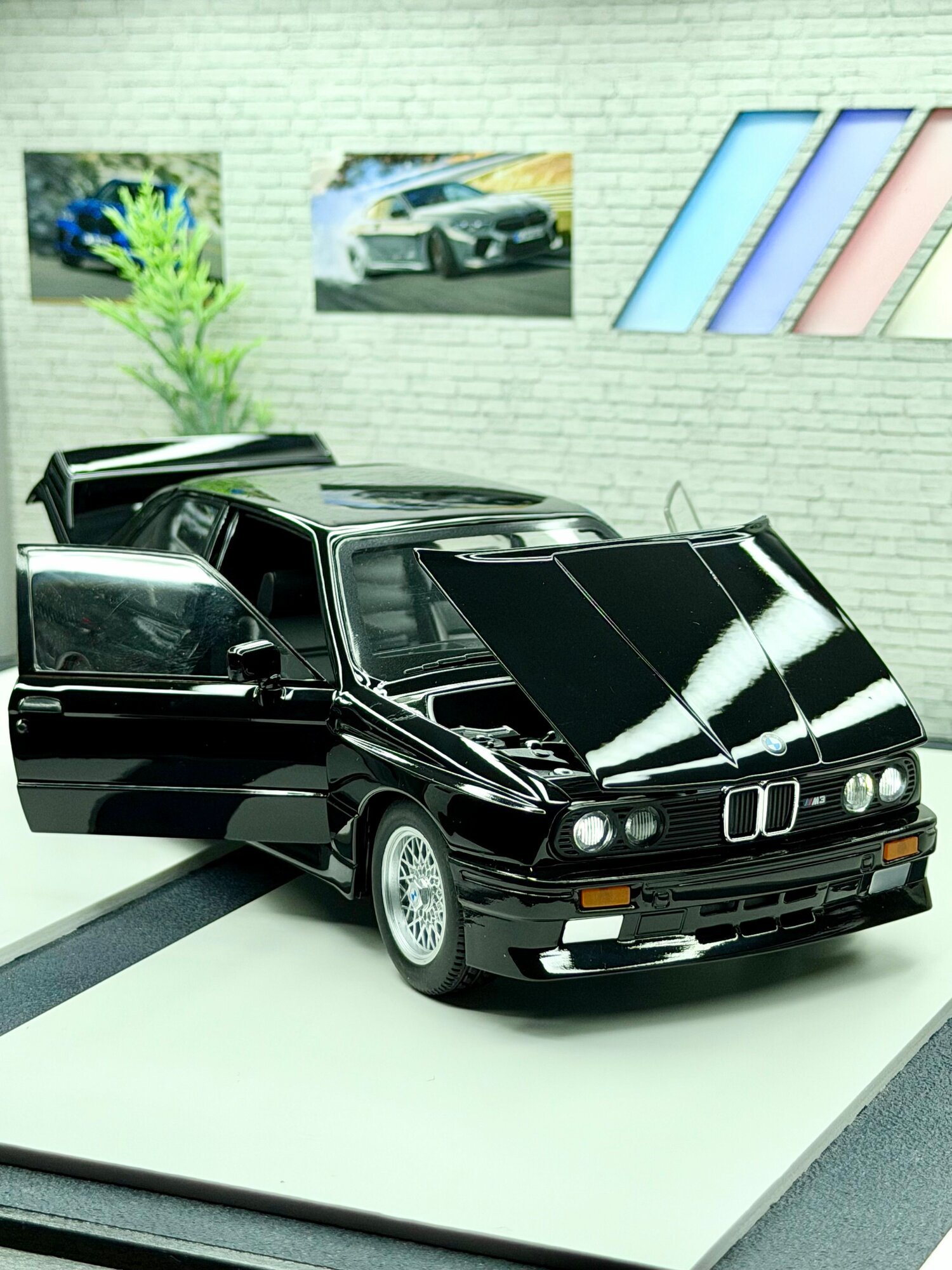 Модель коллекционная BMW M3 (E30) Металлическая машинка 1:36 Масштабная модель