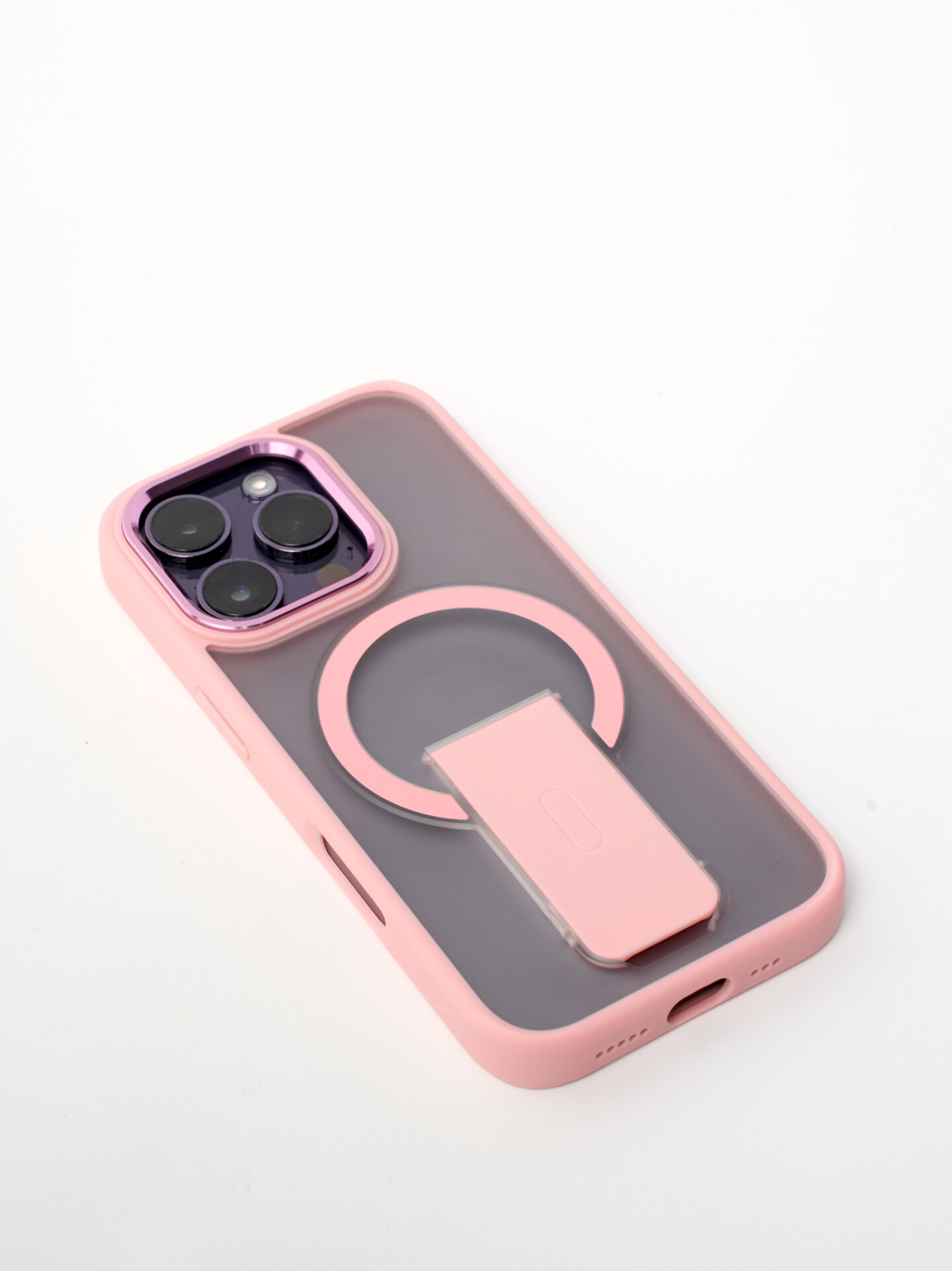 Чехол на Айфон 16 Про Макс (iPhone 16 Pro Max) с поддержкой беспроводной зарядки и подставкой, розовый — фото 1