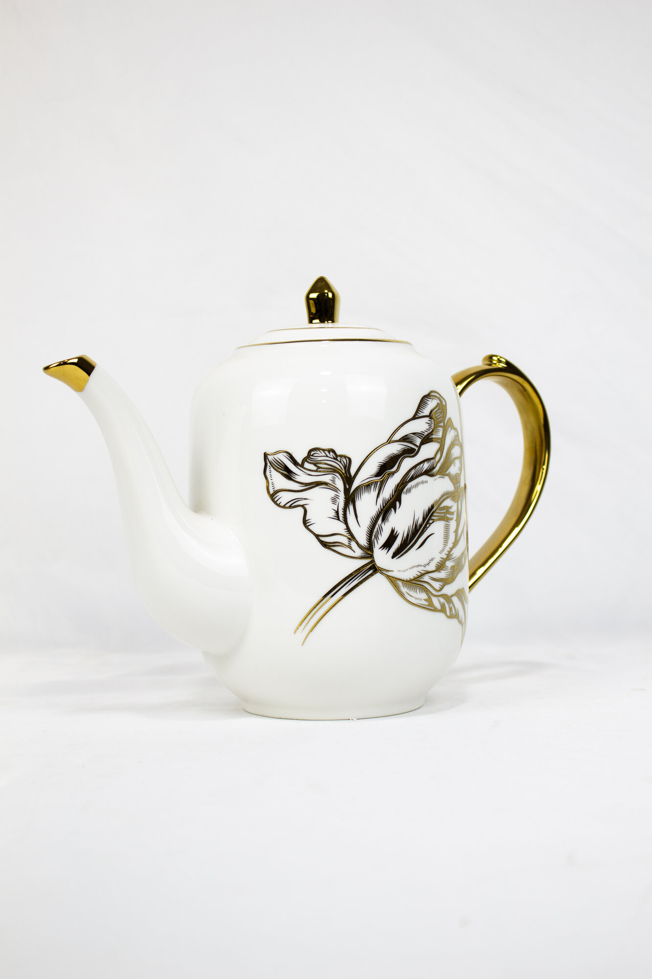 Набор чайника с чашками, в наборе 6 чашек керамический белого цвета — фото 1