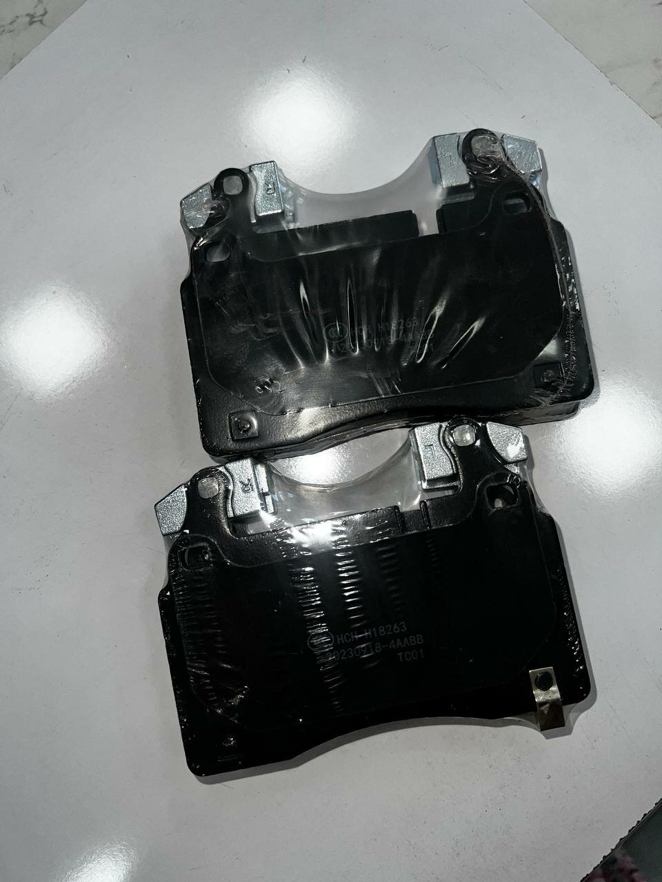 Тормозные колодки CHE MA CHI, для Nio Es8, Nio Et, передние, черные — фото 1