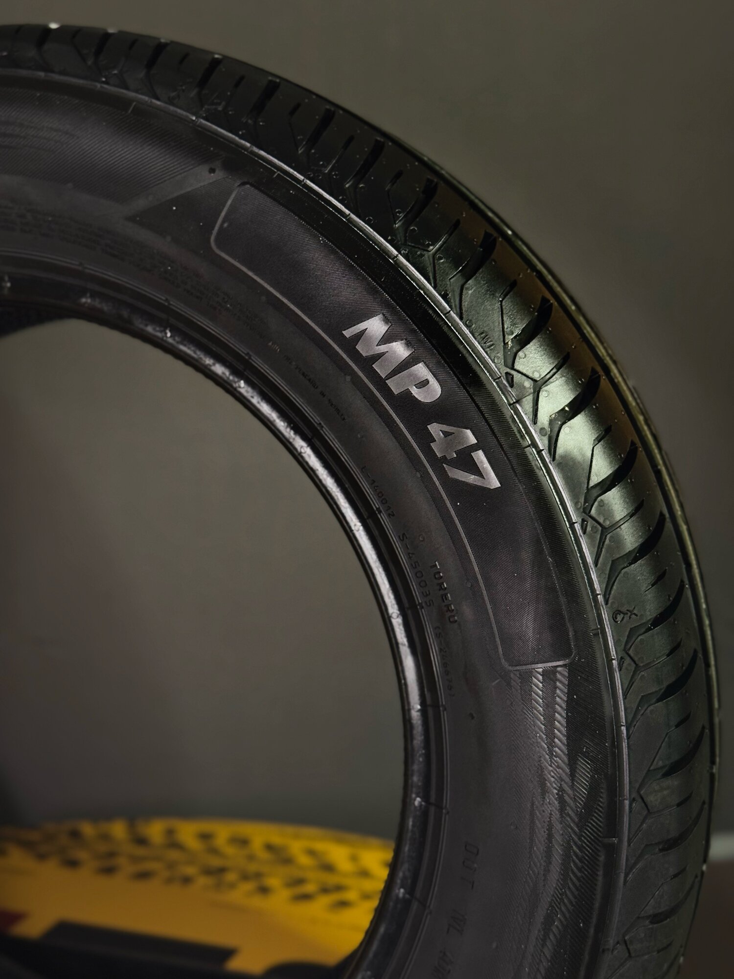 Автошина летняя Torero MP47 215/55R16 97H для легковых автомобилей — фото 1