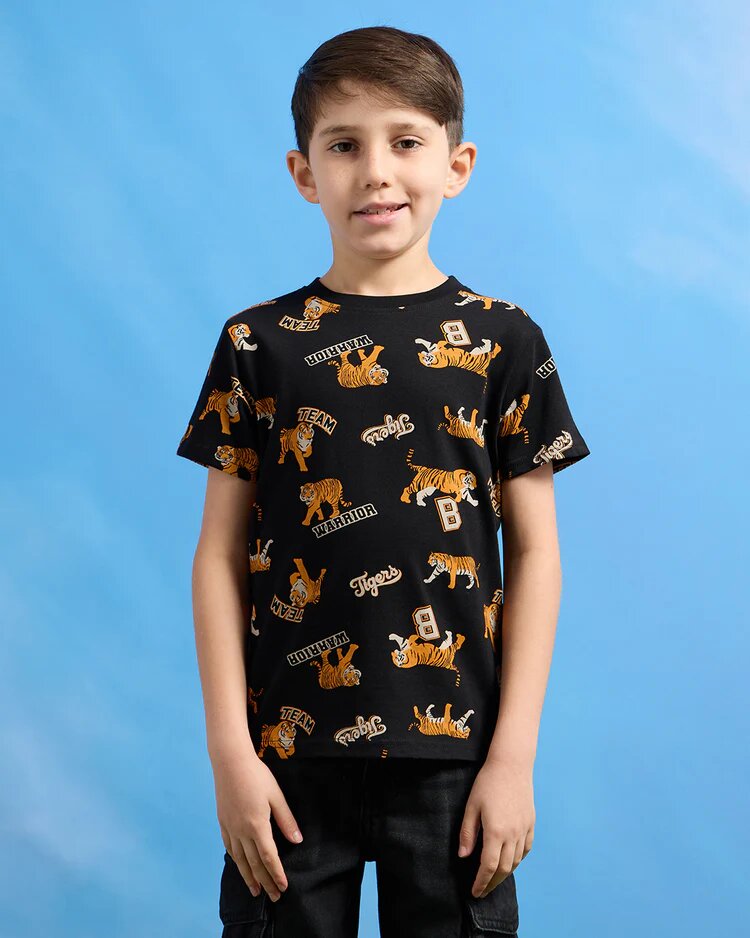 Футболка , размер 4-5 лет, черный