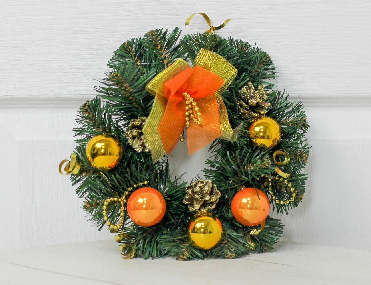 Венок лесной золотой с оранжевым 20 см Елочка С282-оранж