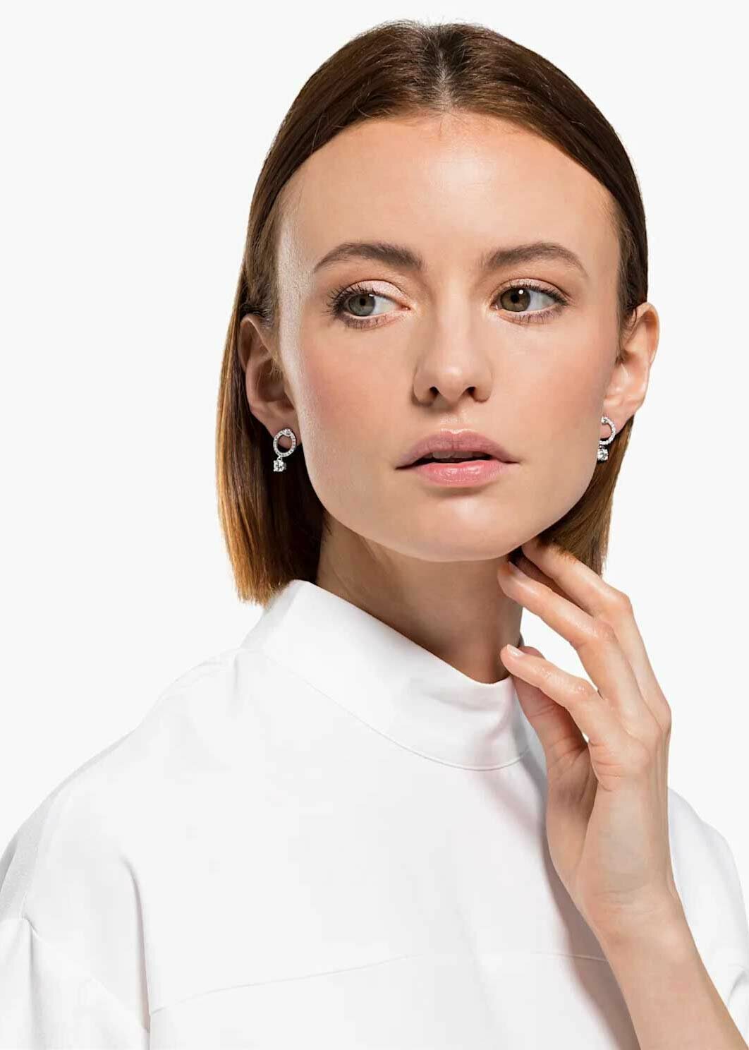 Серьги пусеты SWAROVSKI, кристаллы Swarovski, размер 11 мм, серебряный, белый — фото 1