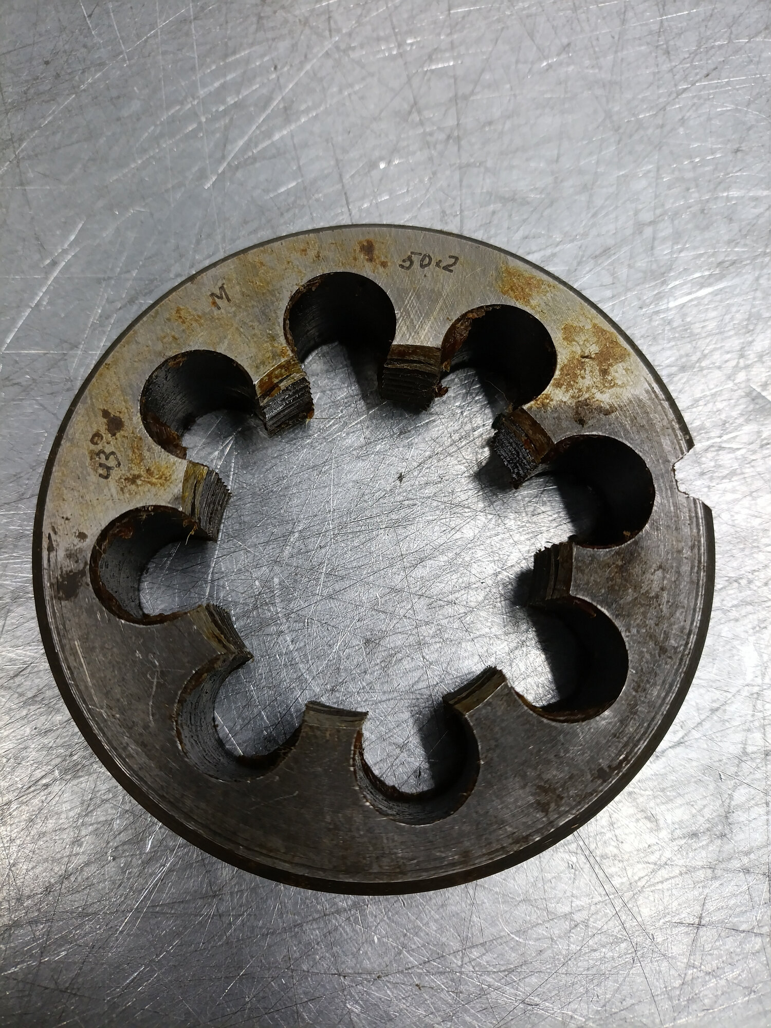 Плашка м 50 х 2