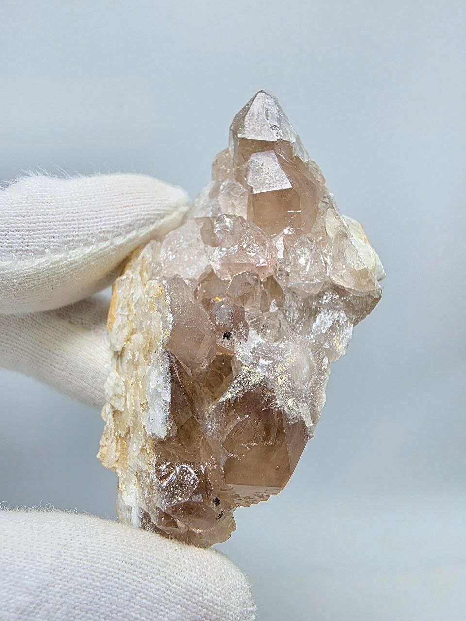 Друза дымчатого кварца 67 мм, 62 г. — фото 1