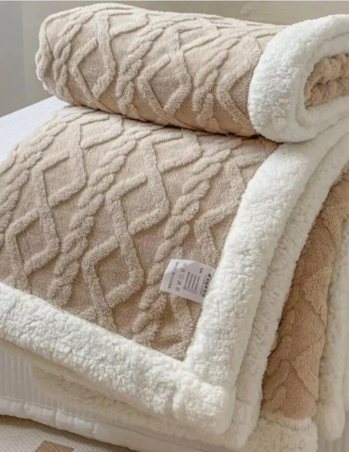 Плед-Покрывало Lusnug "Косичка", велсофт, бежевый, 200 см x 230 см