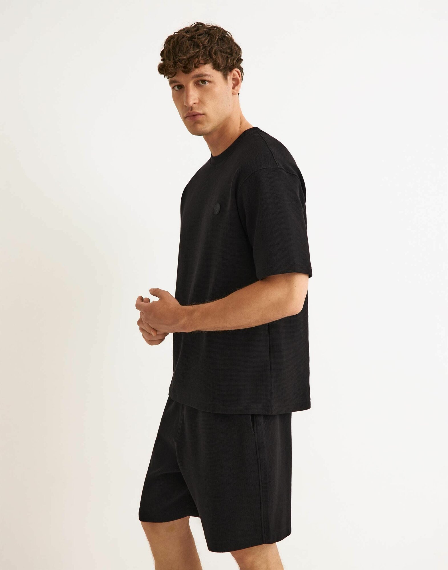 Шорты спортивные Gloria Jeans GJ BLACK, размер L (50-52), черный — фото 1