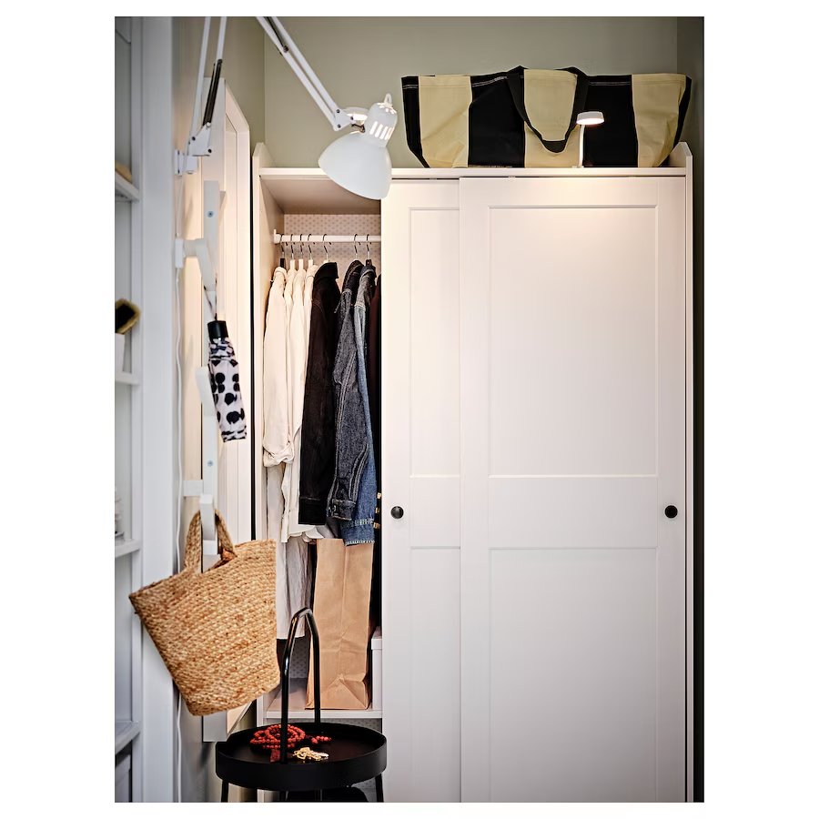 Лампа рабочая и офисная в белом цвете от Икеа Терциал на струбцине — фото 1