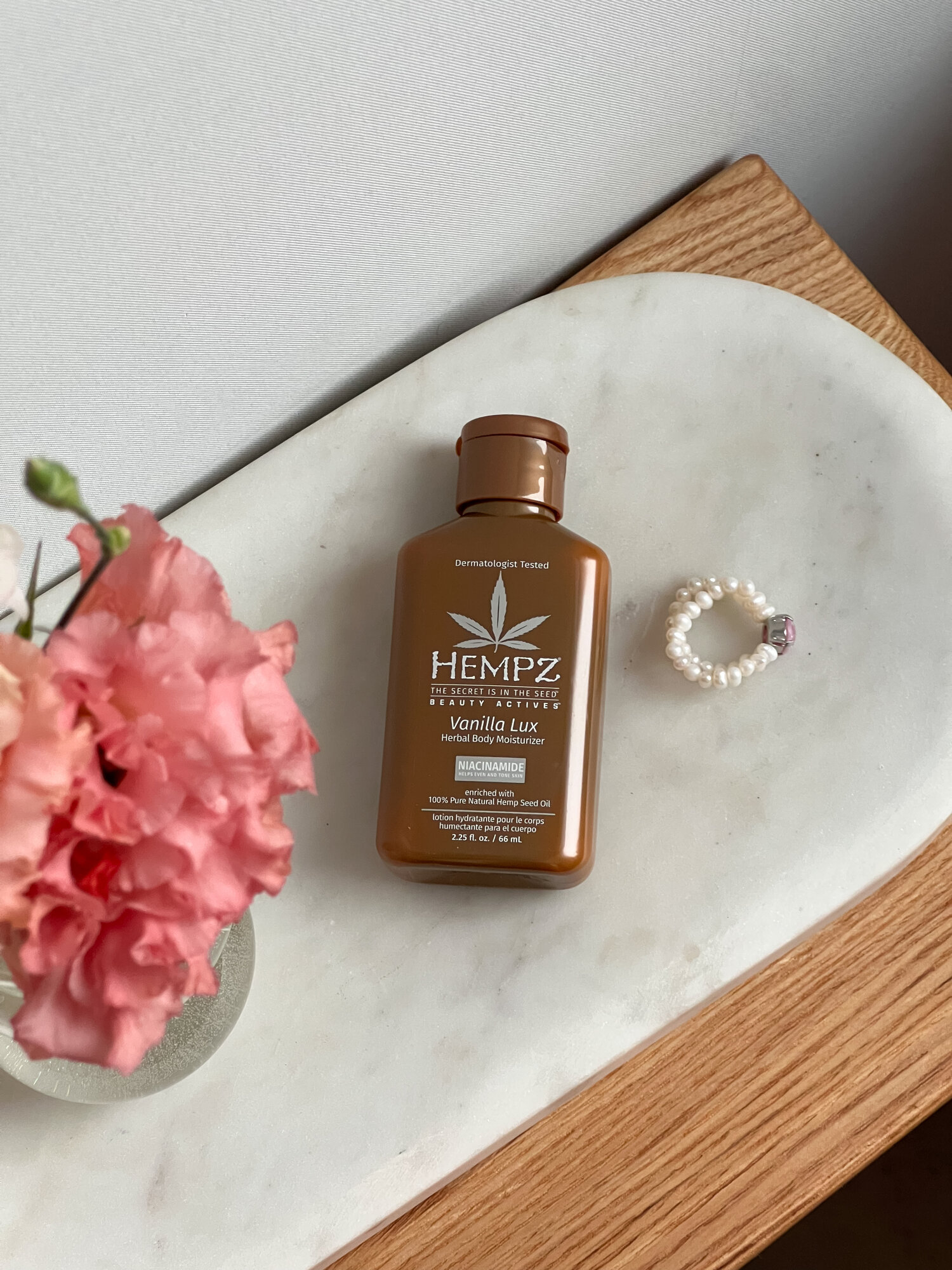 Изображение Молочко для тела Hempz Vanilla Lux, ваниль, для всех типов кожи 66 мл