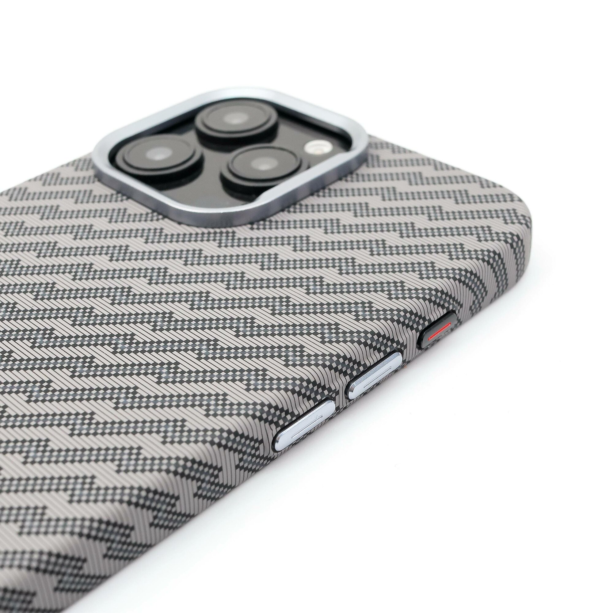 Чехол Carbon case, для iPhone 16 Pro Max , ударопрочный, MagSafe — фото 1