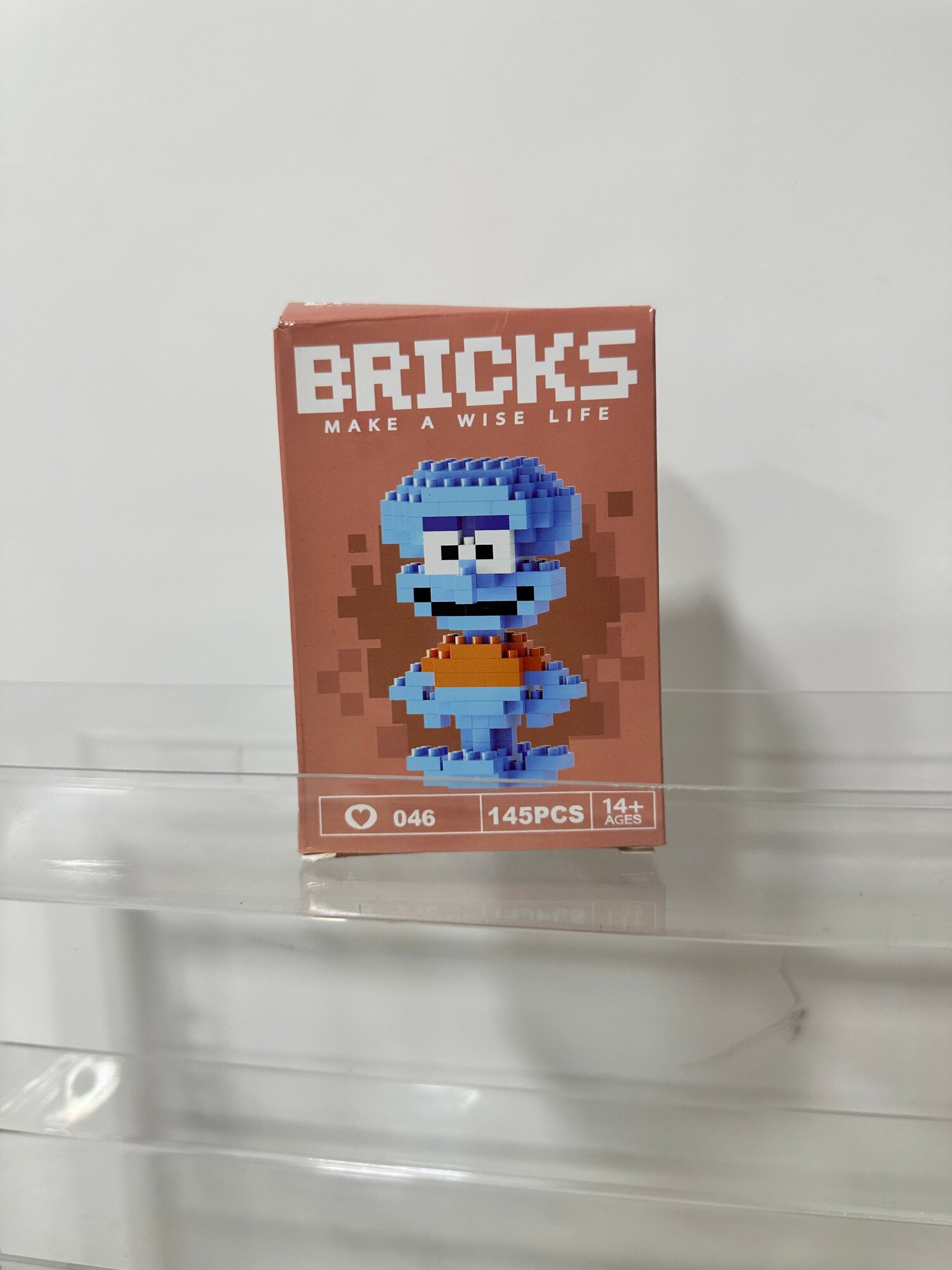 Мини-нано-конструктор в стиле персонажей Disney bricks Брикс . Развивает внимание, мелкую моторику и воображение.