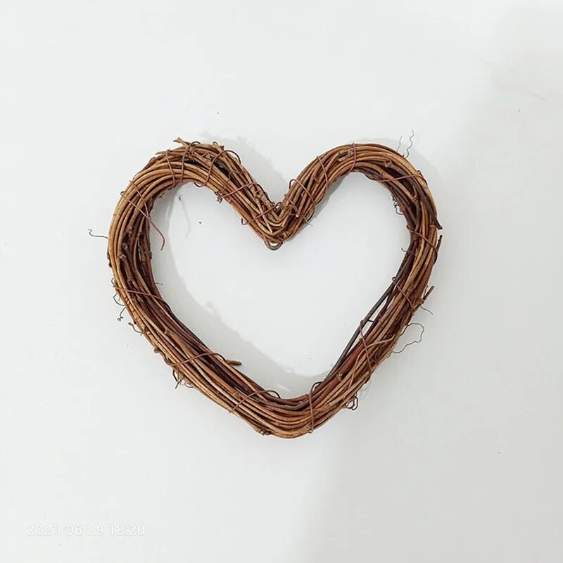 Венок из ротанга сердце звезда белый коричневый 15cm Коричневый