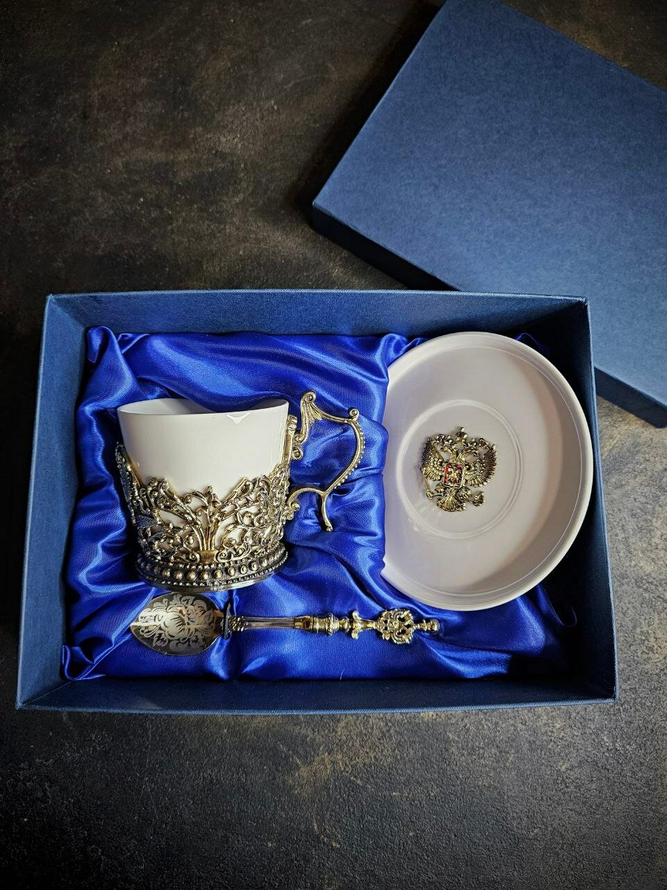 Набор чайный с ложкой герб РФ, бронза, фарфор в подарочной коробке 250 мл